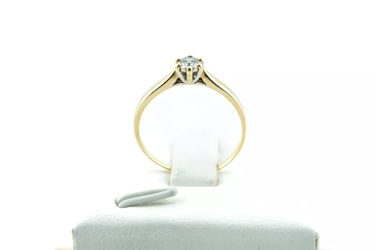 piekny-drobny-pierscionek-zareczynowy-z-brylantem-161g-zloto-14k-585-material-15835-2