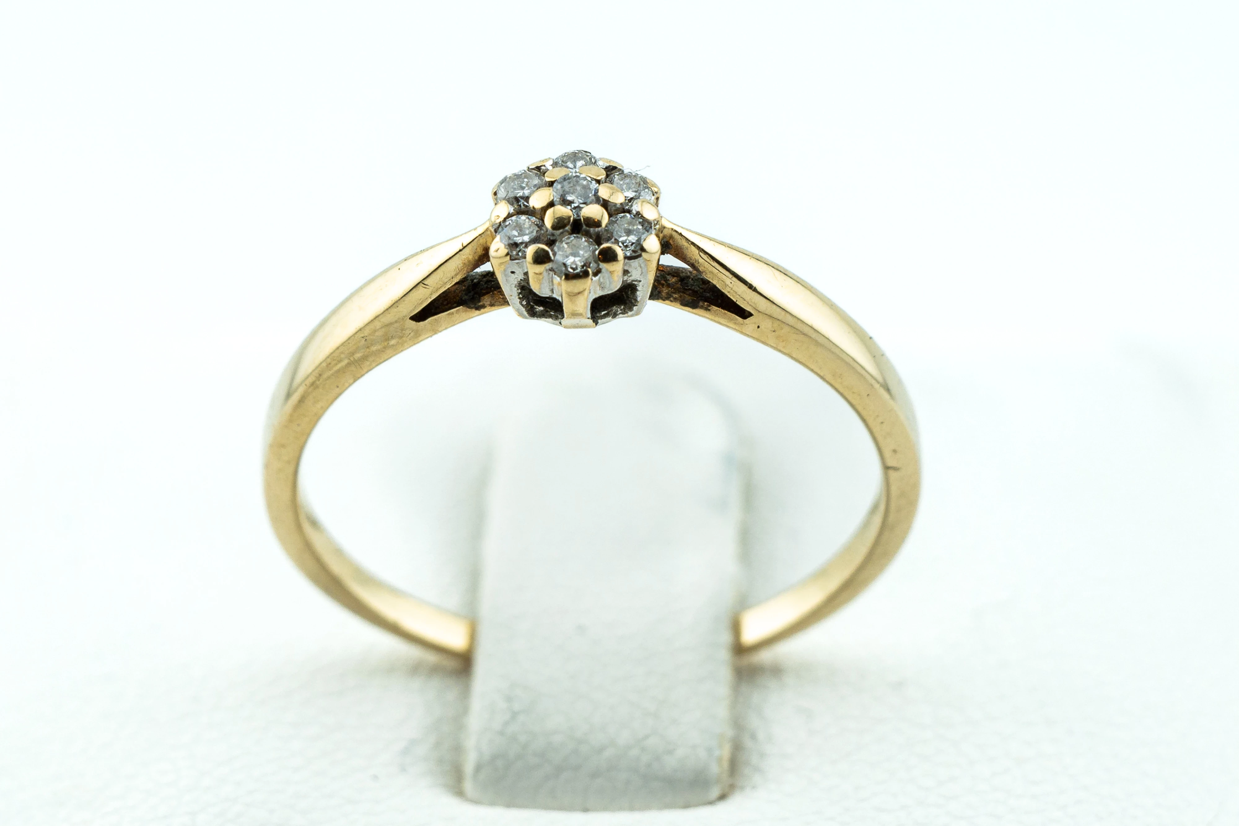 piekny-pierscionek-z-7-brylantami-09ct-zolte-zloto-585-rozm-15-zareczyny-material-15835-2