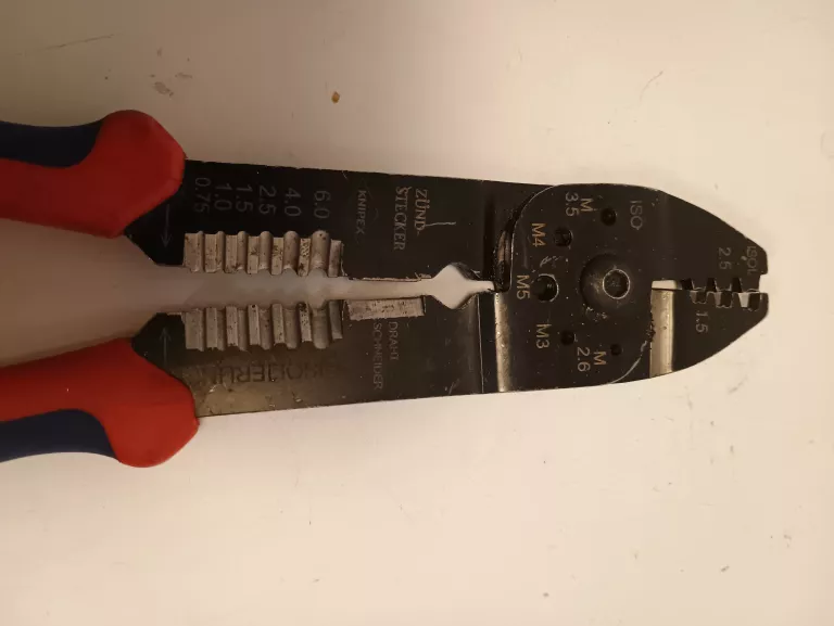 szczypce-do-zagniatania-knipex-97-21-215-b-ean-gtin-4003773019695