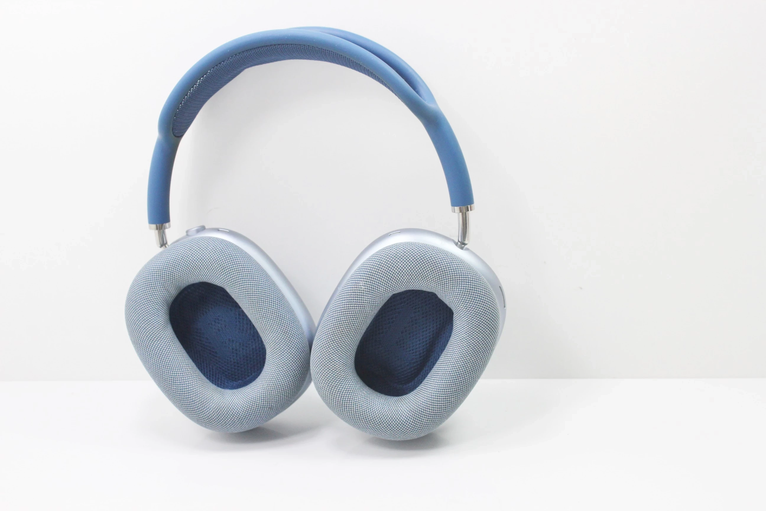 apple-airpods-max-a2096-stan-11323-2