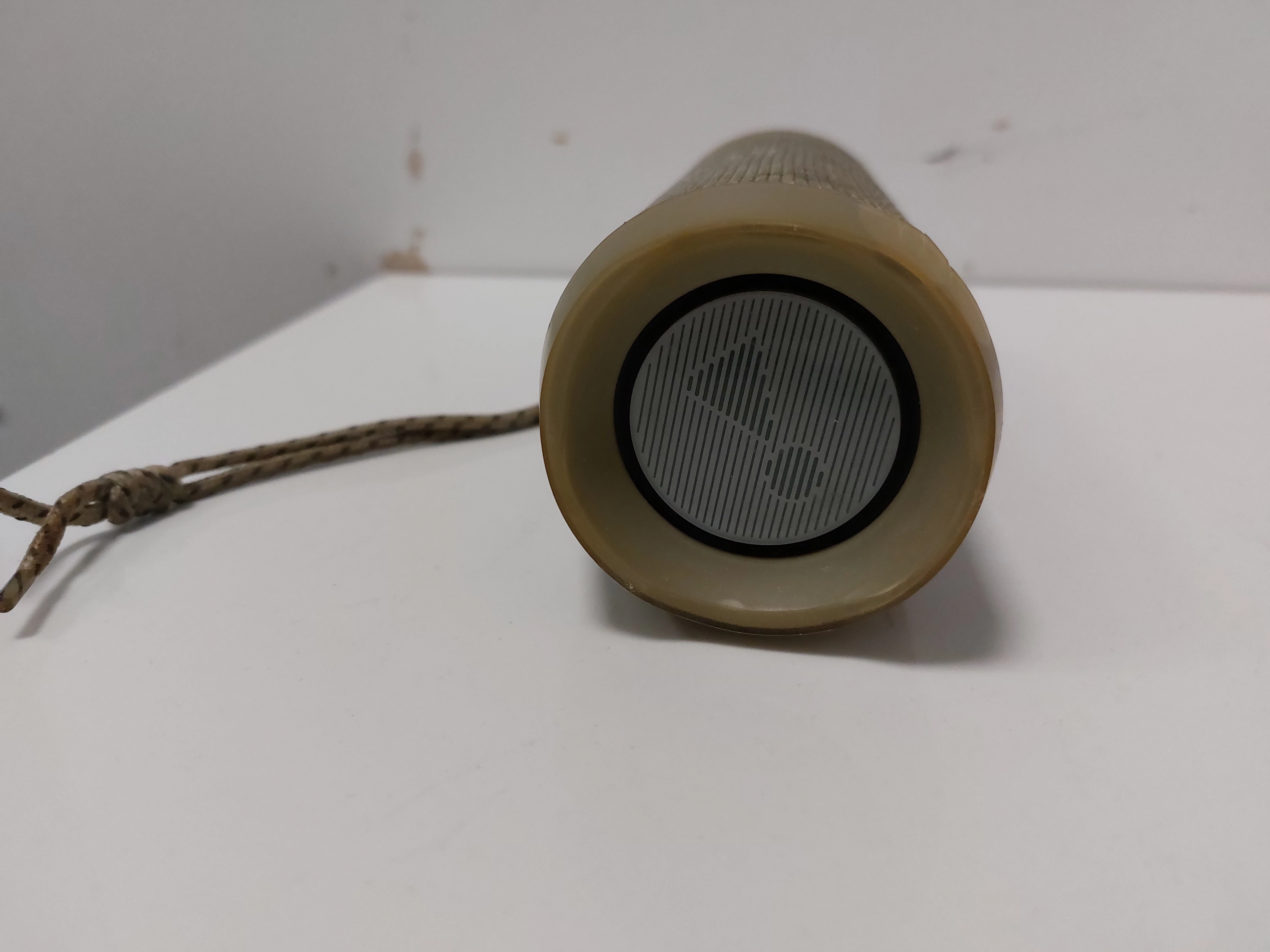 glosnik-bluetooth-jbl-flip-4-solo-uszkodzony-moc-1600