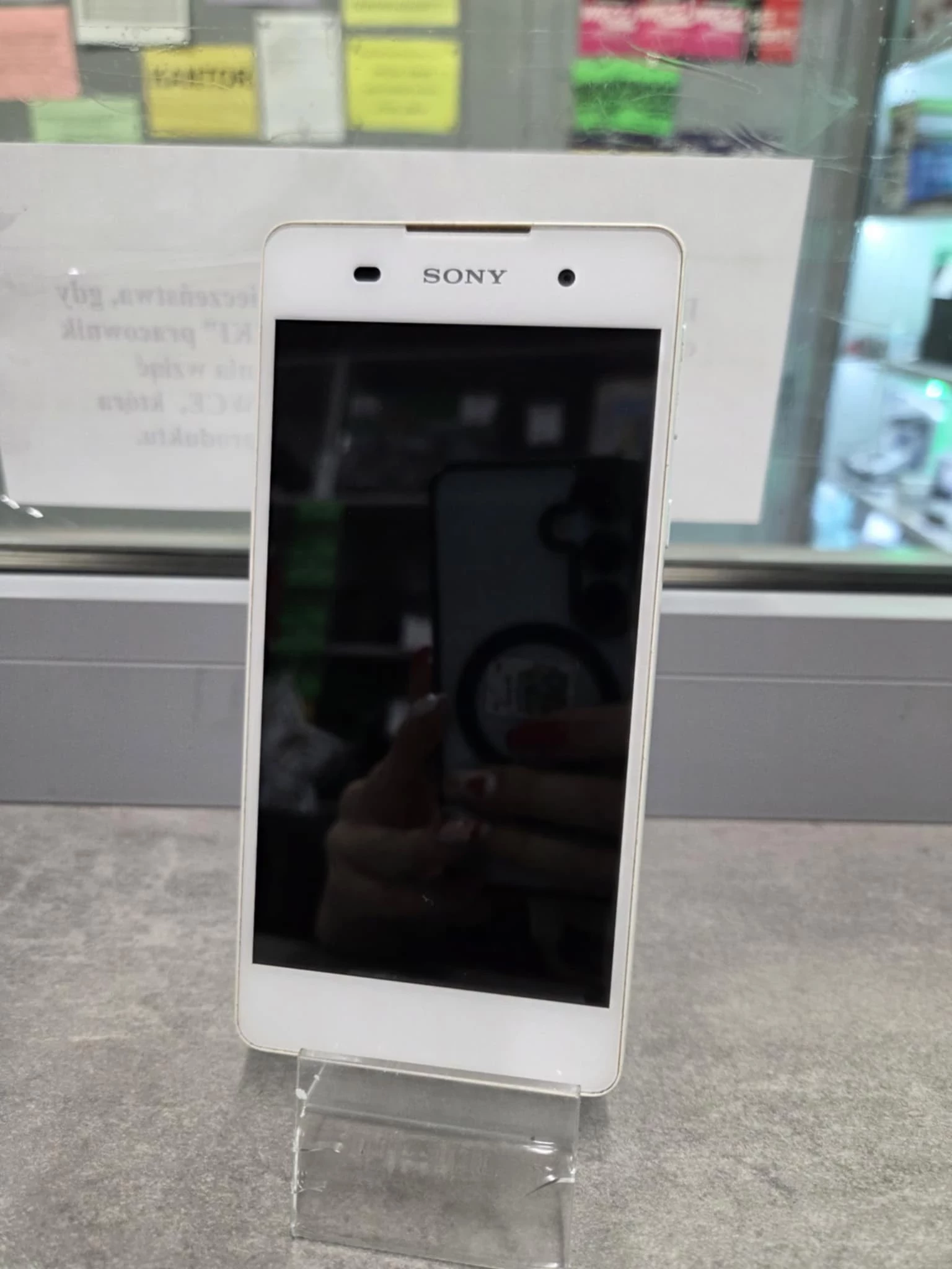 sony-xperia-e5-1516gb-ean-gtin-767023349874