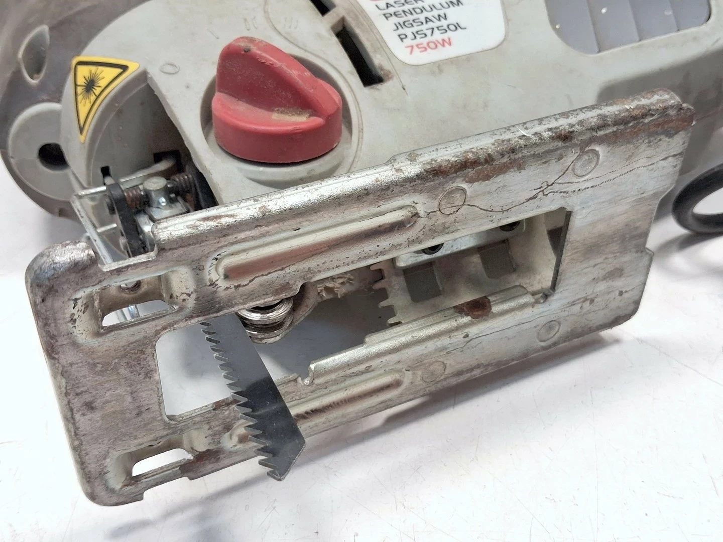 wyrzynarka-performance-power-pjs750la-rodzaj-silnika-204657-381877