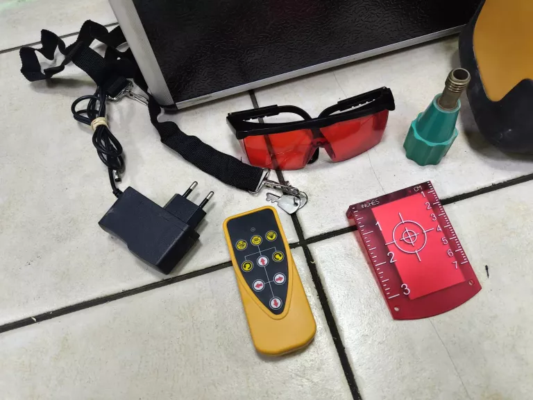 niwelator-laserowy-vevor-self-leveling-rotary-laser-ean-gtin-5906436713239