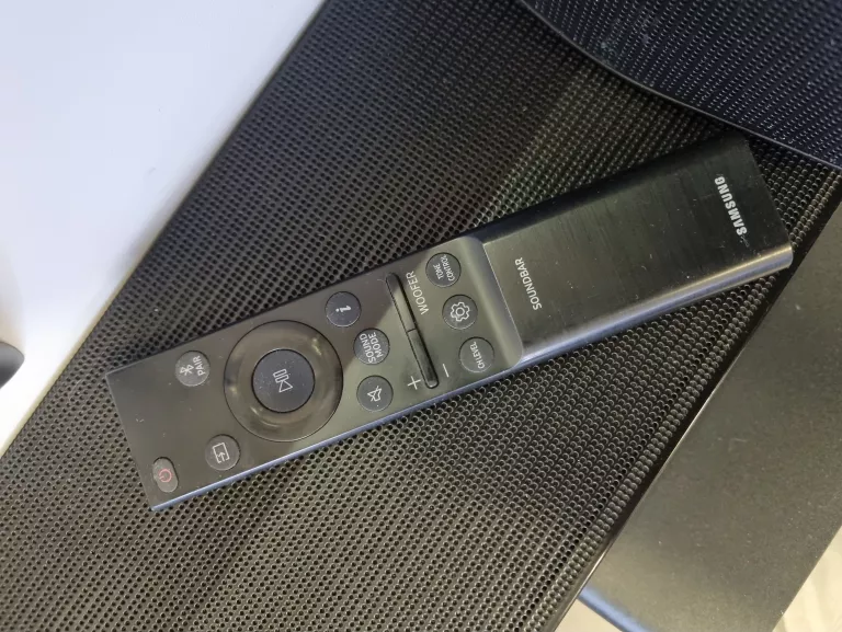 soundbar-samsung-hw-q990b-en-1114-kanalowy-wi-fi-airplay2-hdmi-earc-sklad-zestawu-229669-1