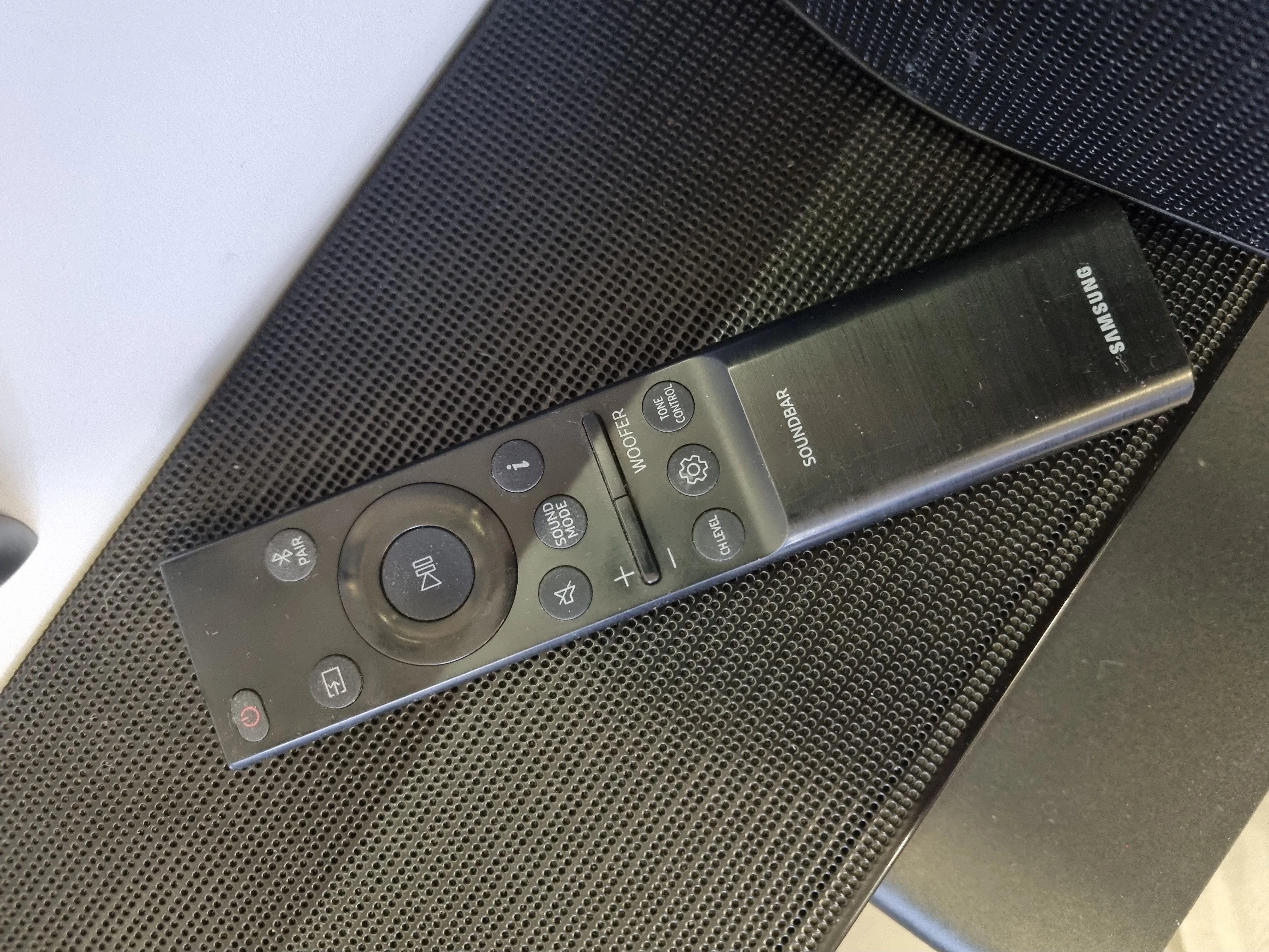 soundbar-samsung-hw-q990b-en-1114-kanalowy-wi-fi-airplay2-hdmi-earc-sklad-zestawu-229669-1