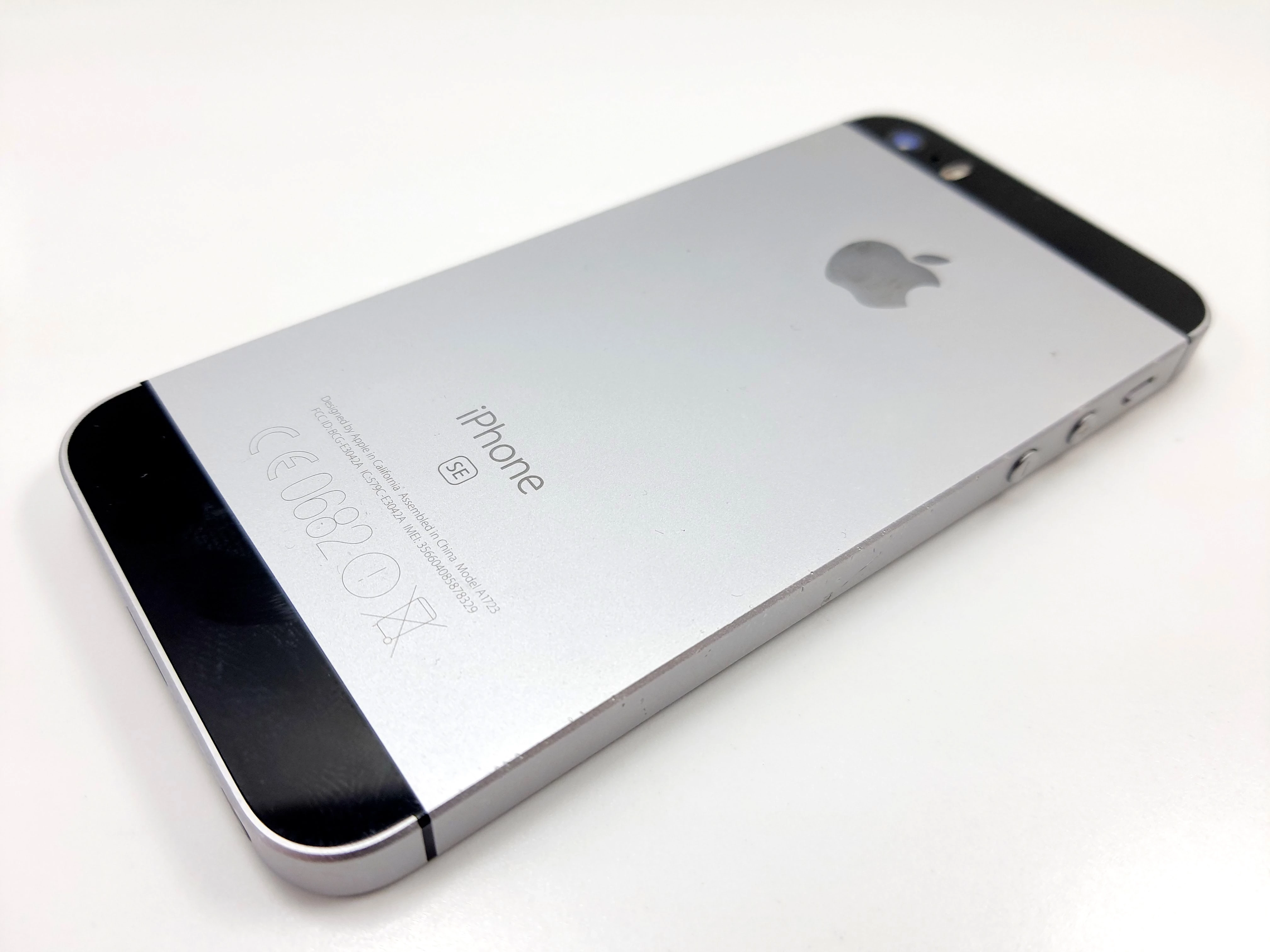 telefon-iphone-se-32-gb-100-kod-producenta-mp822ba