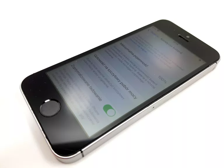 telefon-iphone-se-32-gb-100-przekatna-ekranu-400