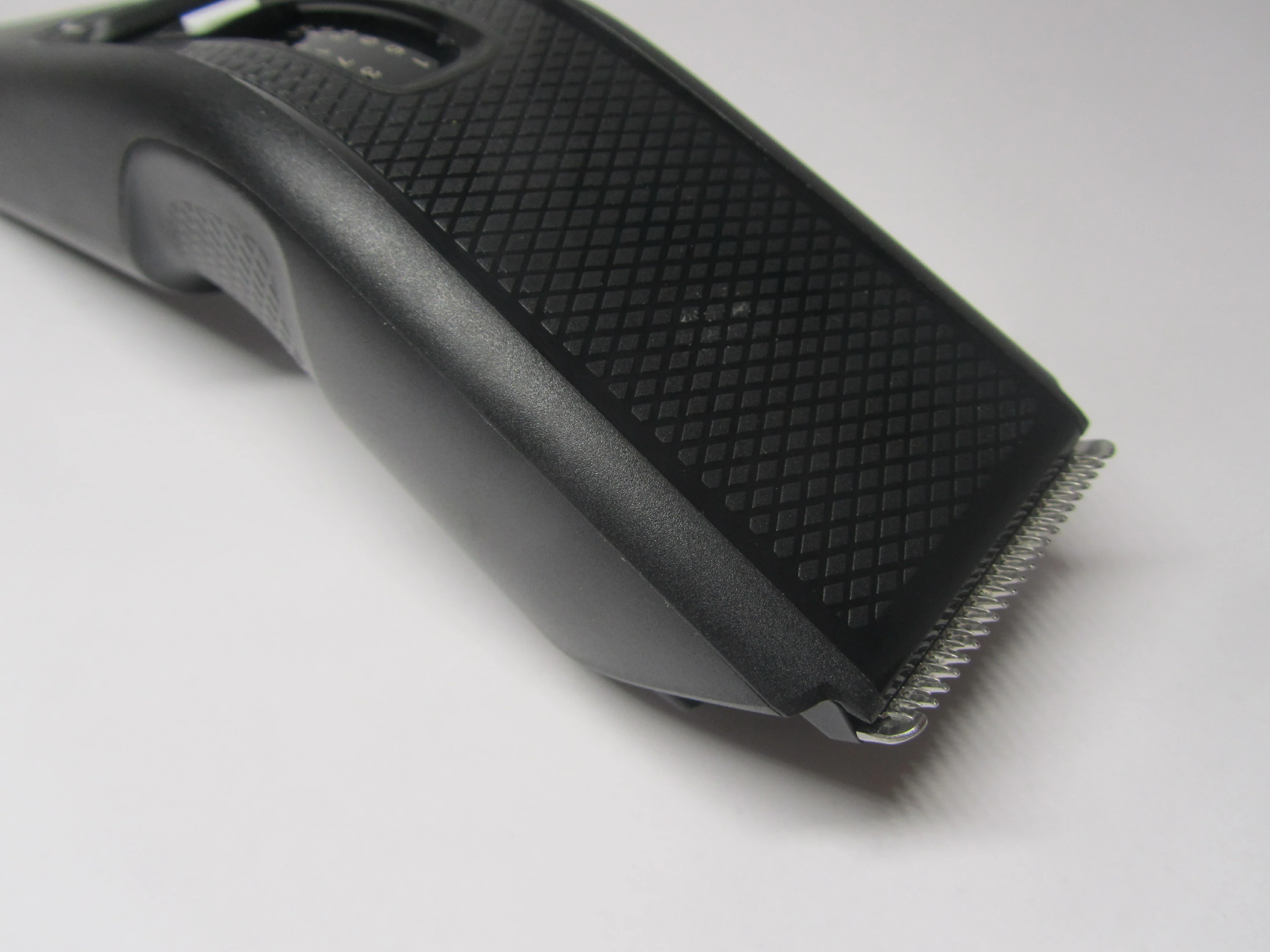 maszynka-do-strzyzenia-philips-hc351015-zestaw-waga-produktu-025