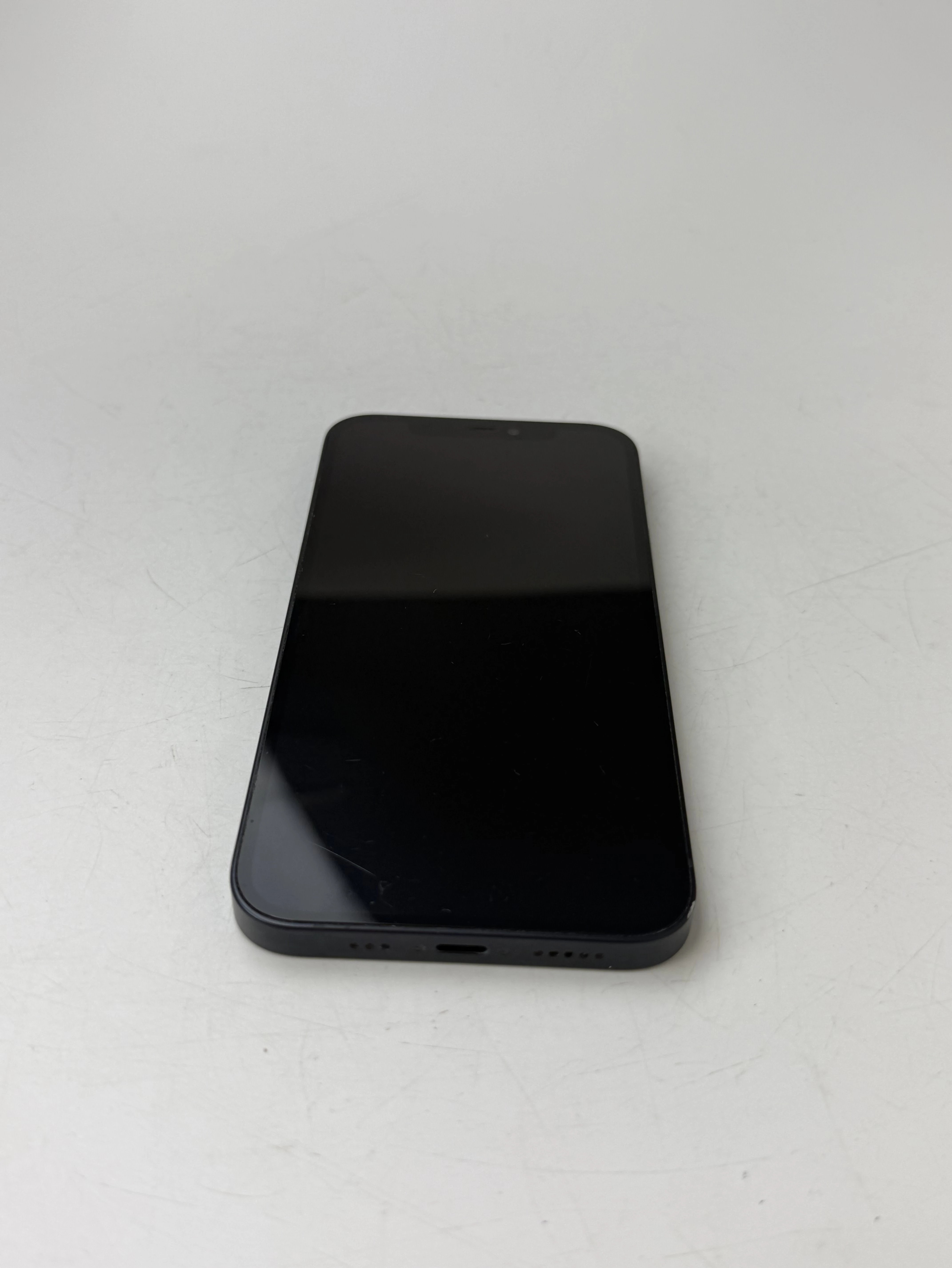 telefon-iphone-12-pudelko-ean-gtin-194252029367