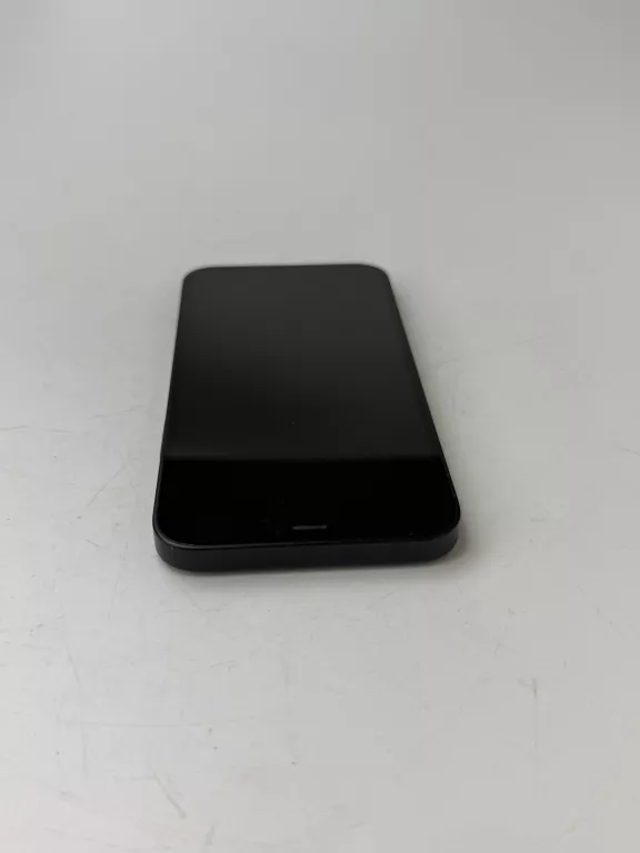 telefon-iphone-12-pudelko-kod-producenta-mgj53pma