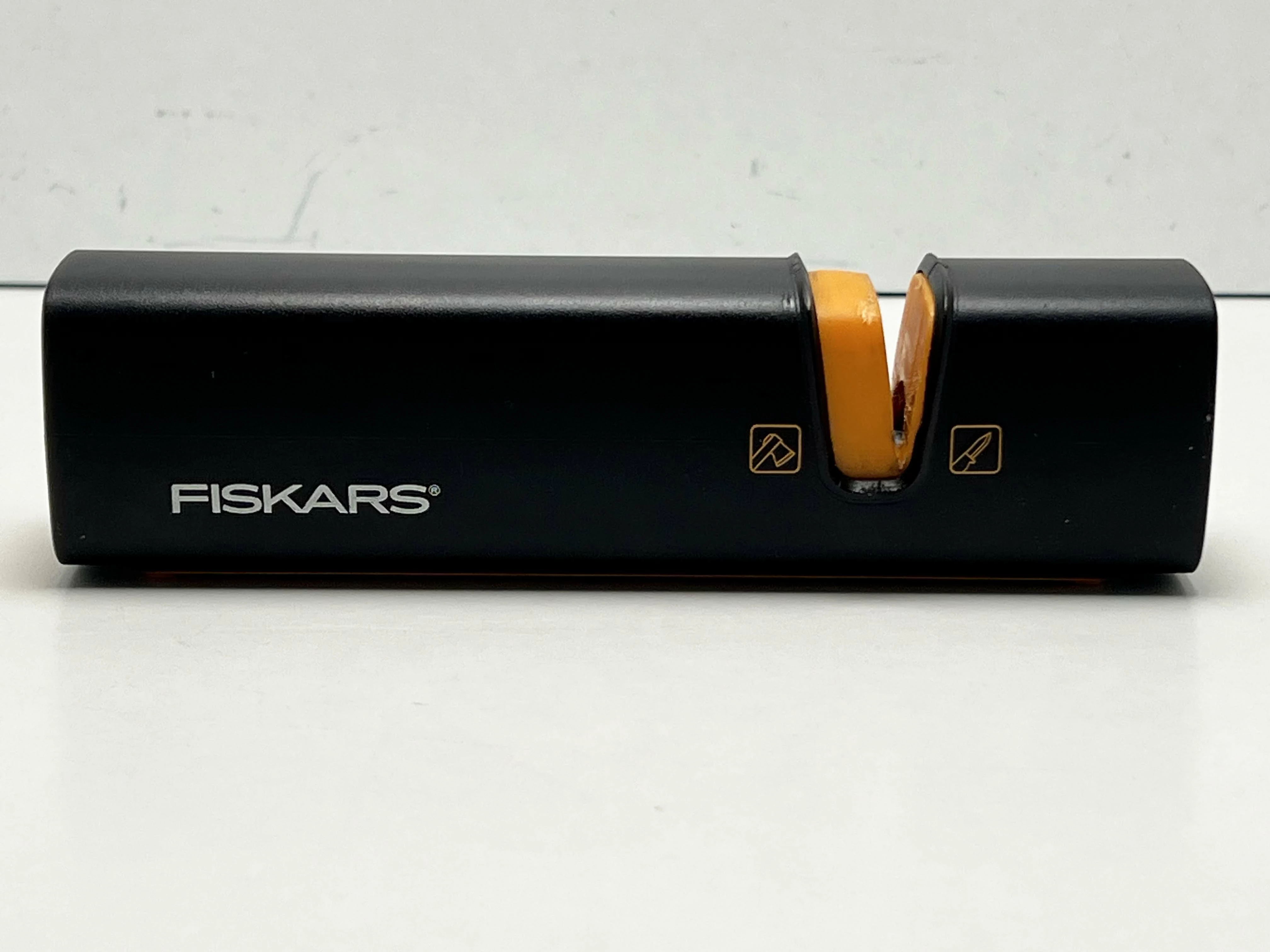 ostrzalka-do-siekier-i-nozy-fiskars-ean-gtin-6424009787009