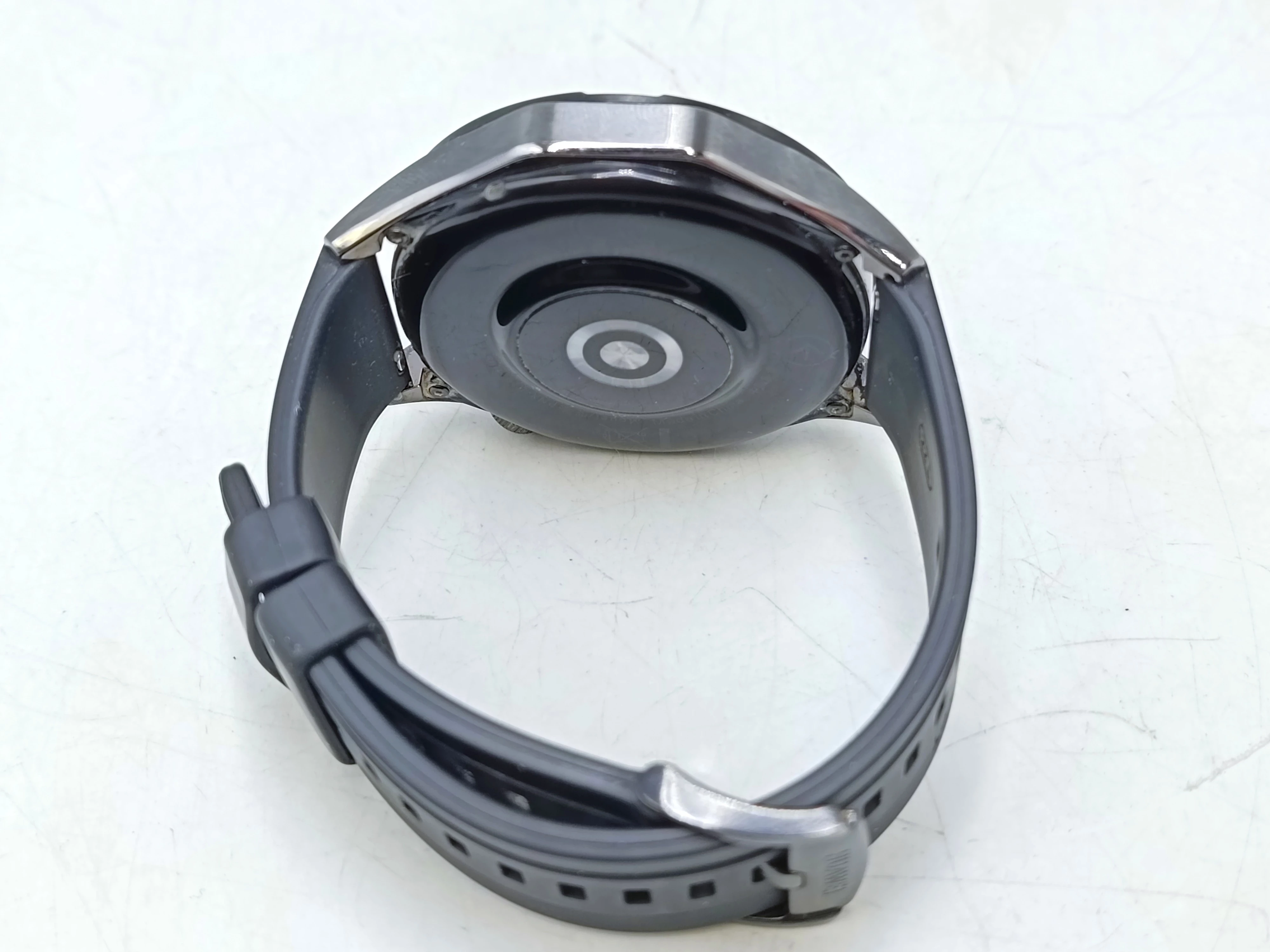 smartwatch-huawei-watch-gt-4-model-249460-1919463