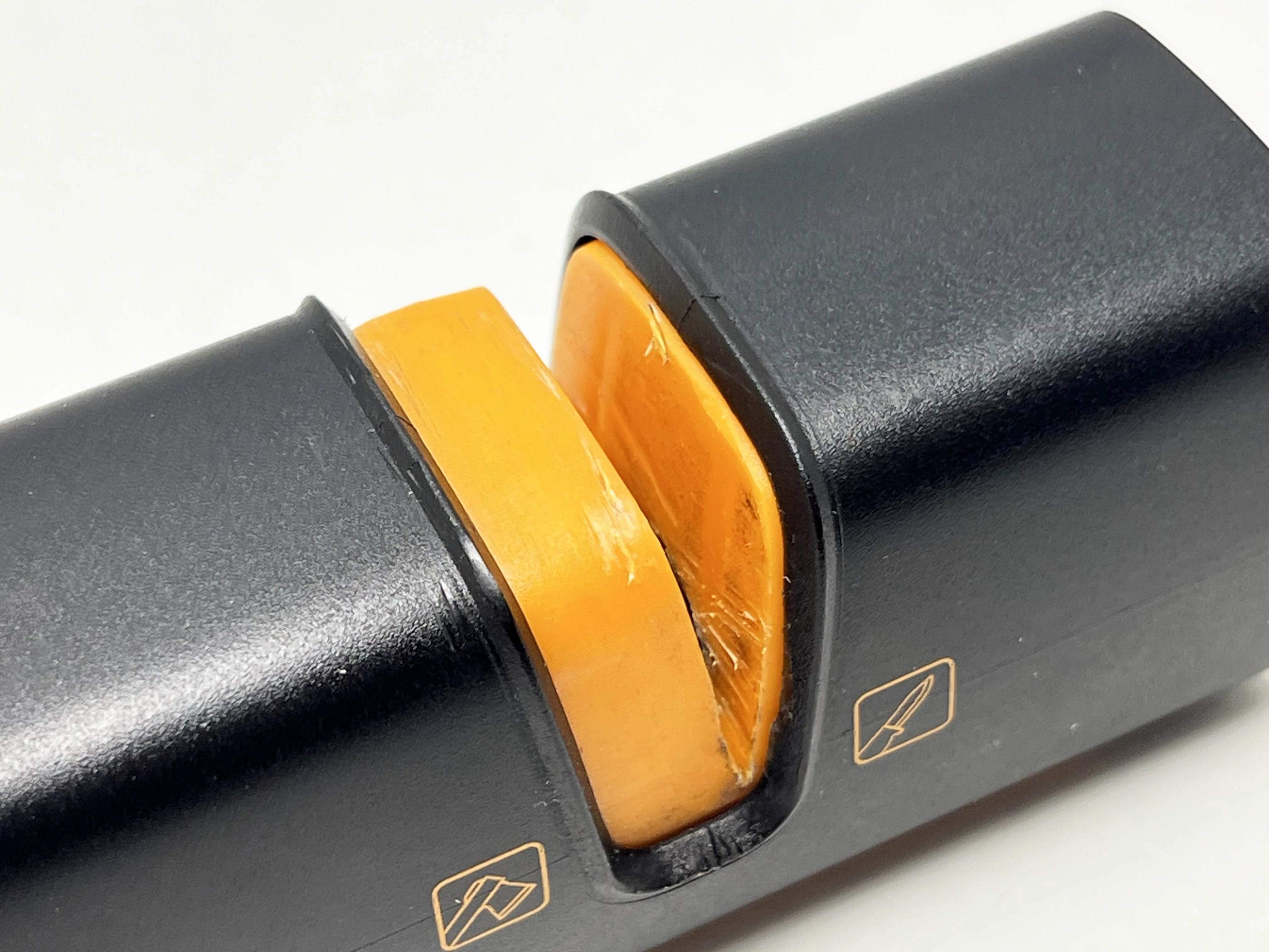 ostrzalka-do-siekier-i-nozy-fiskars-stan-11323-2