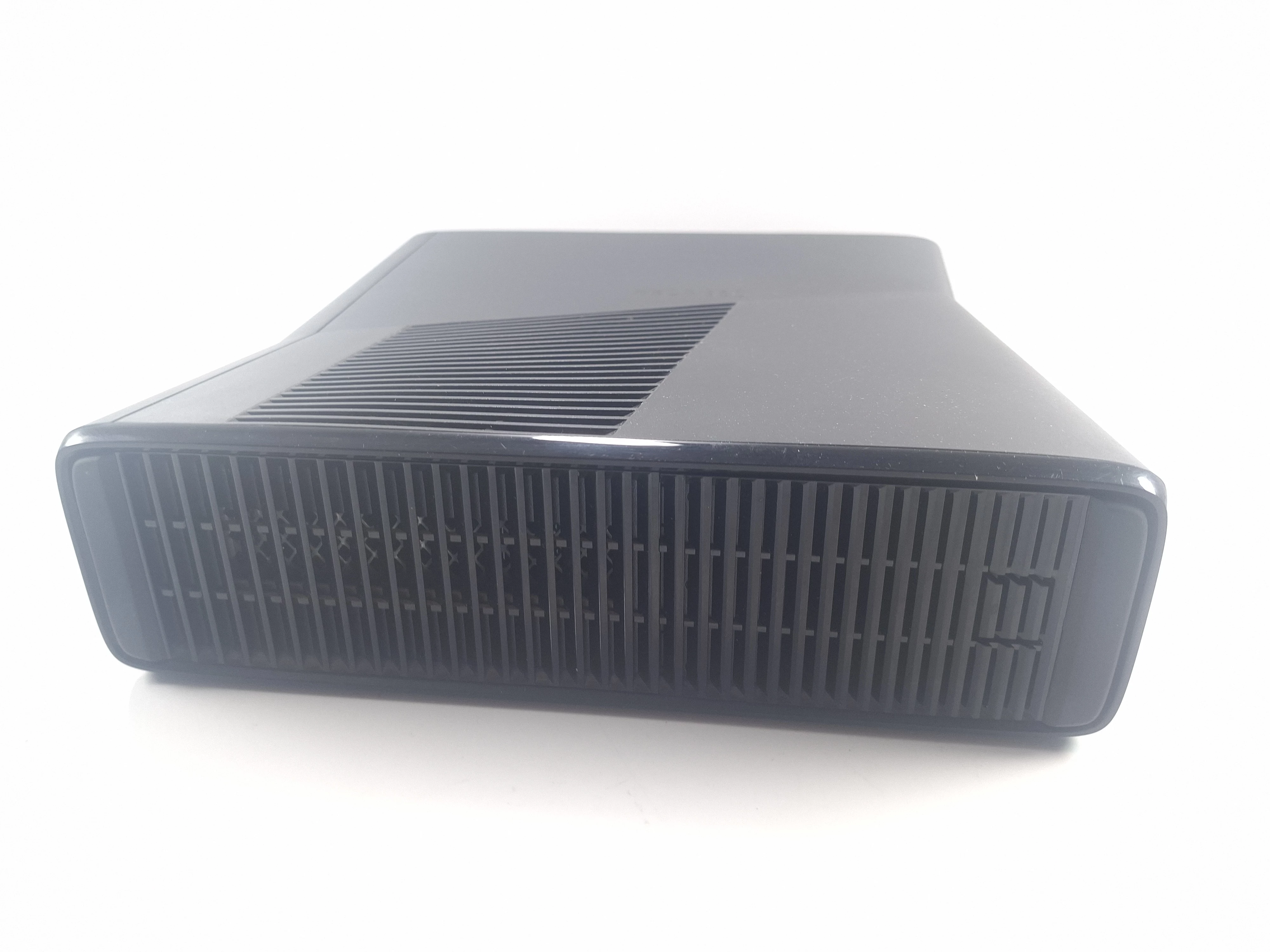 konsola-xbox-360s-1439-pad-zasilacz-opis-liczba-kontrolerow-w-zestawie-205994-225550