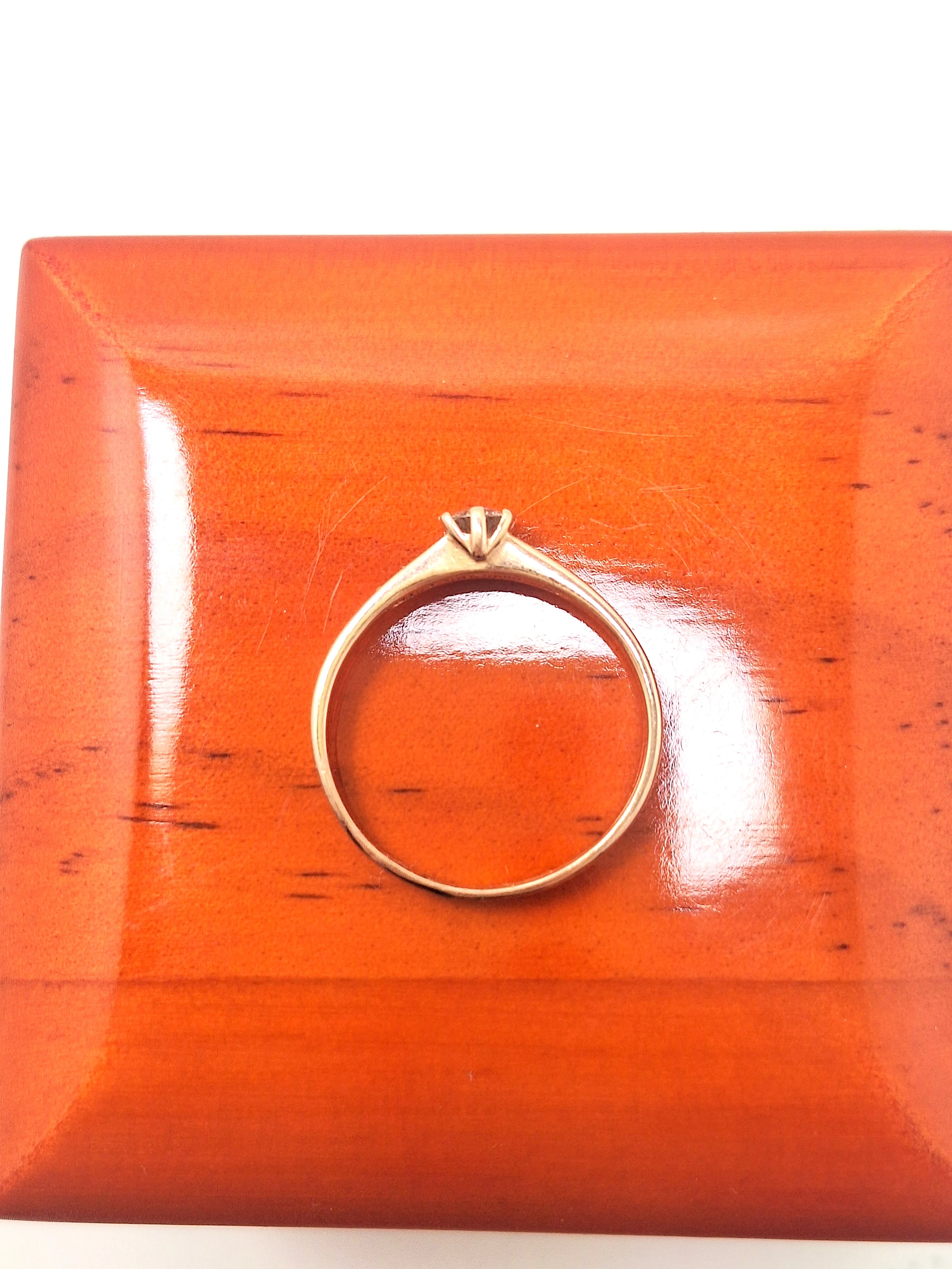 zloty-pierscionek-z-brylantem-015ct-p585-r14-186g-waga-160