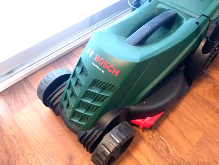 kosiarka-elektryczna-bosch-easyrotak-32-215-1200w-32cm-moc-silnika-120000