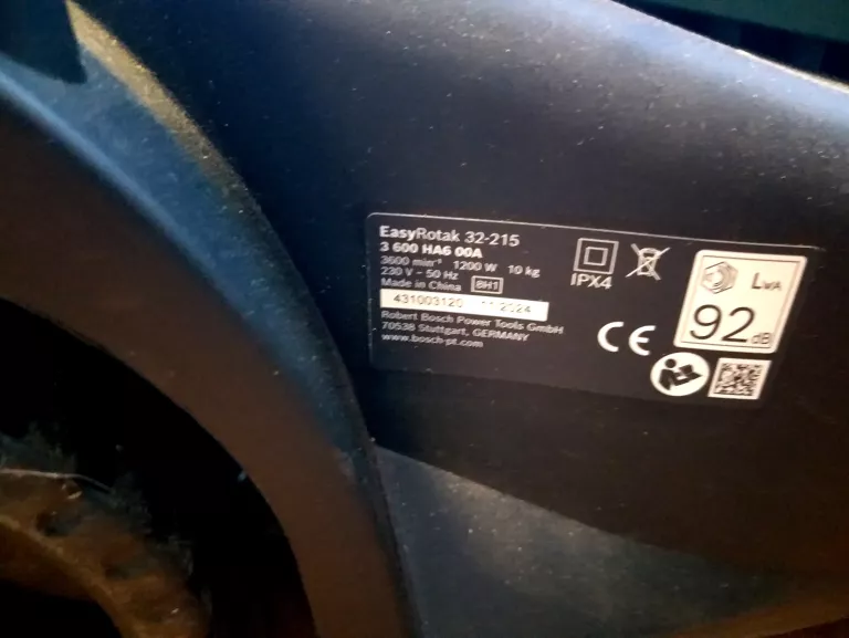 kosiarka-elektryczna-bosch-easyrotak-32-215-1200w-32cm-pojemnosc-kosza-31