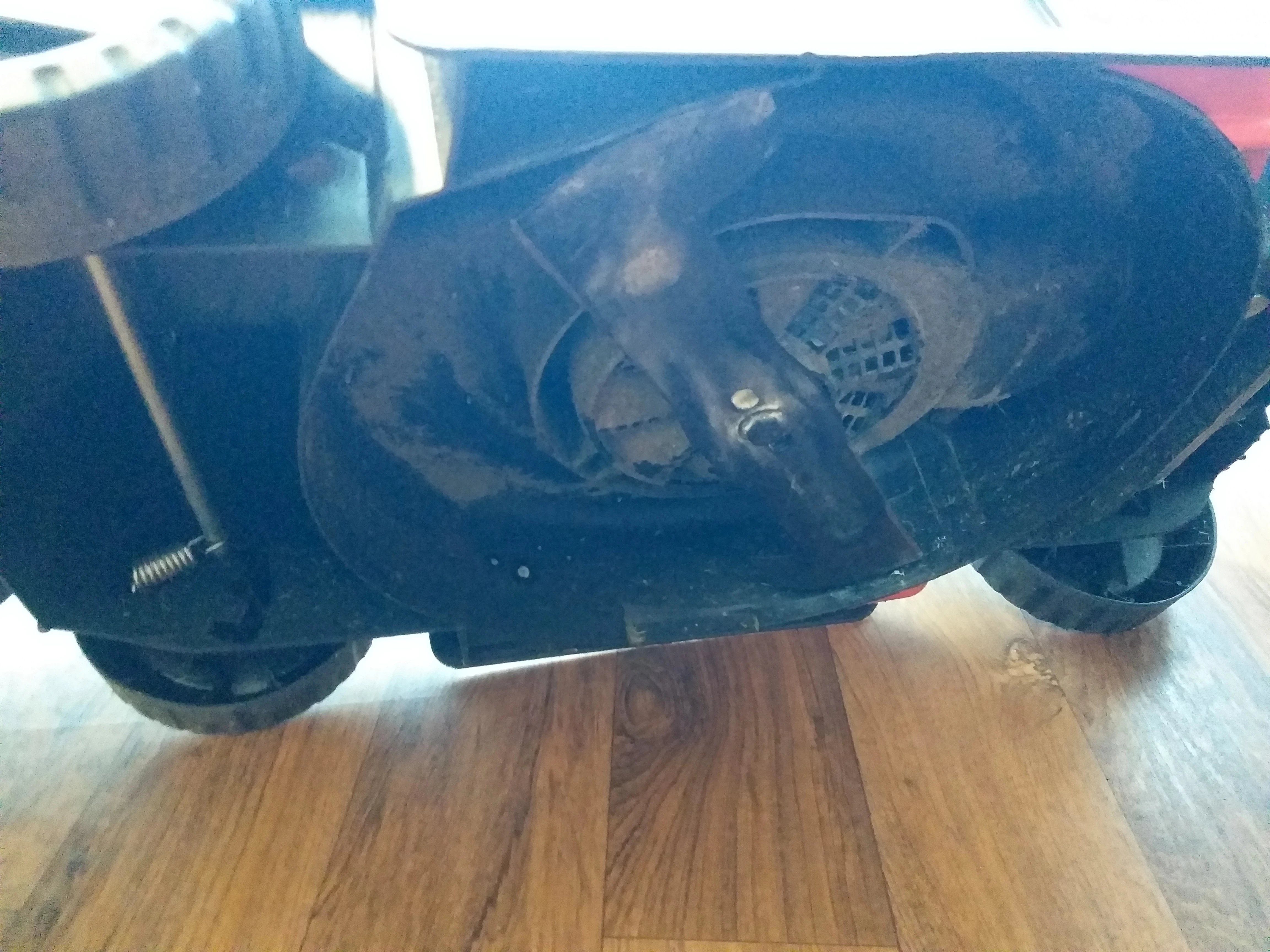 kosiarka-elektryczna-bosch-easyrotak-32-215-1200w-32cm-marka-248811-950093