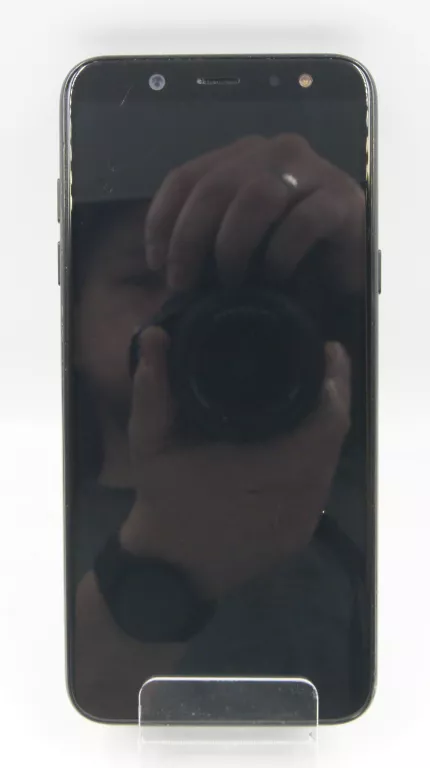 smartfon-samsung-galaxy-a6-2018-ean-gtin-8801643343040