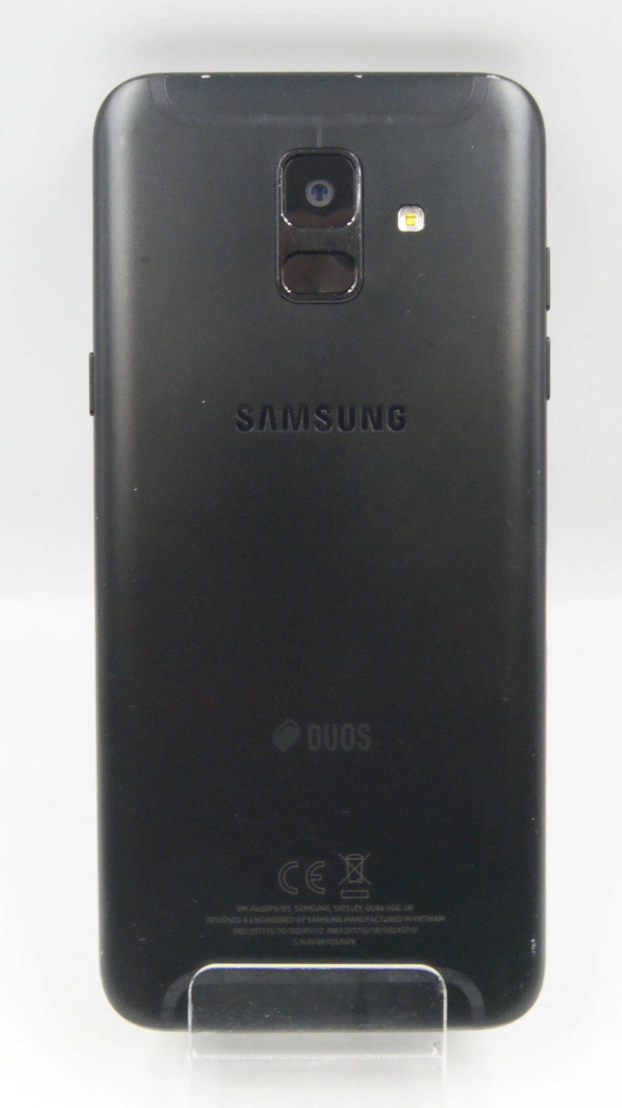 smartfon-samsung-galaxy-a6-2018-przekatna-ekranu-560