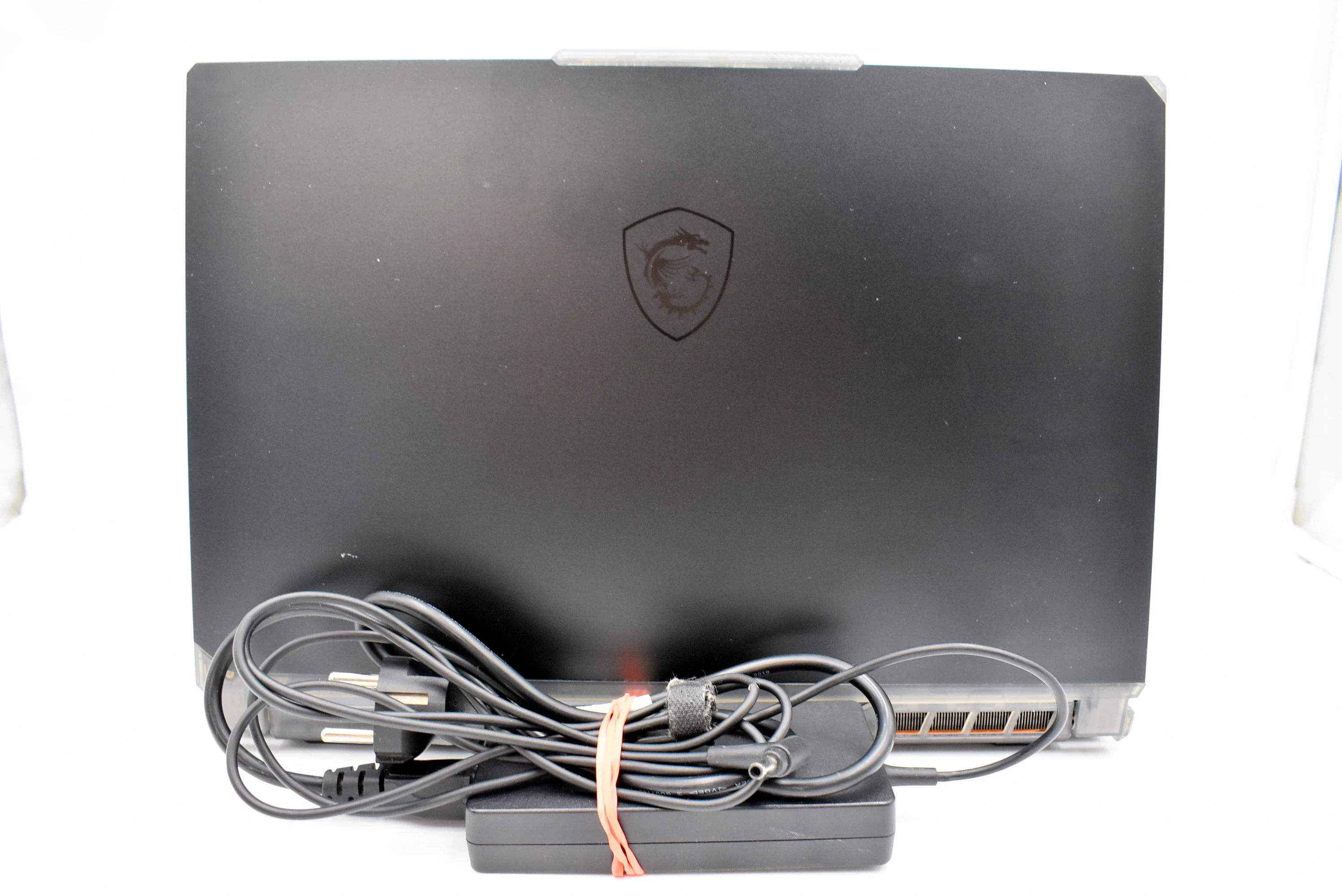 laptop-msi-cyborg-15-a12v-i5-12450h-16gb512gb-rtx4050-przekatna-ekranu-1560