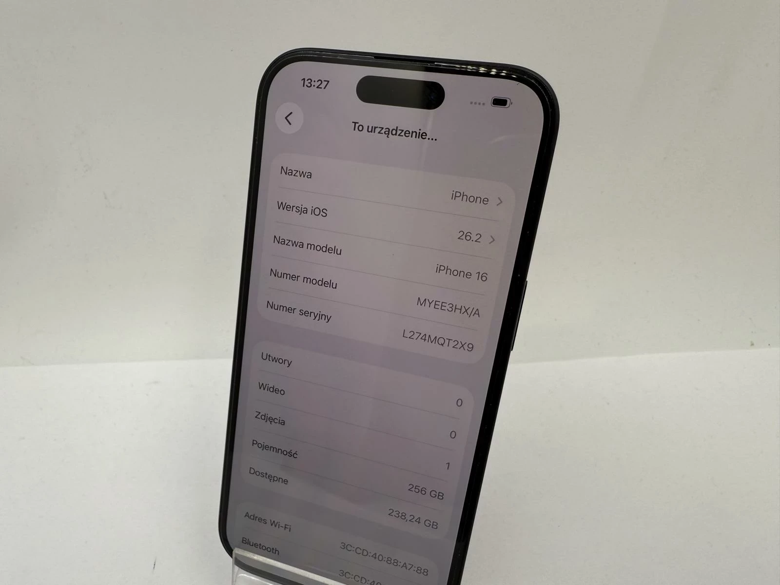 apple-iphone-16-256gb-bateria-100-przekatna-ekranu-610