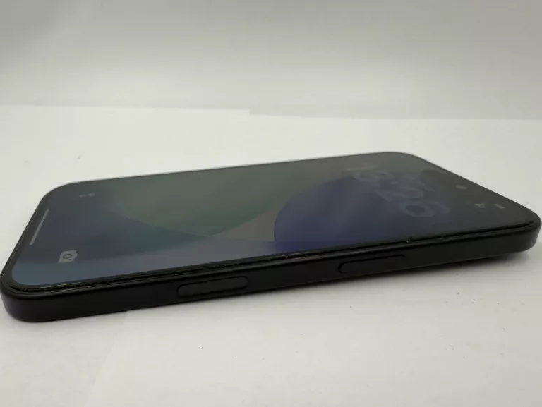 apple-iphone-16-256gb-bateria-100-stan-11323-2