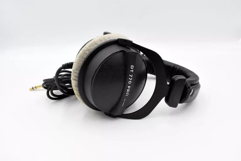 studyjne-sluchawki-wokoluszne-beyerdynamic-dt770-pro-80ohm-kod-producenta-dt770-pro