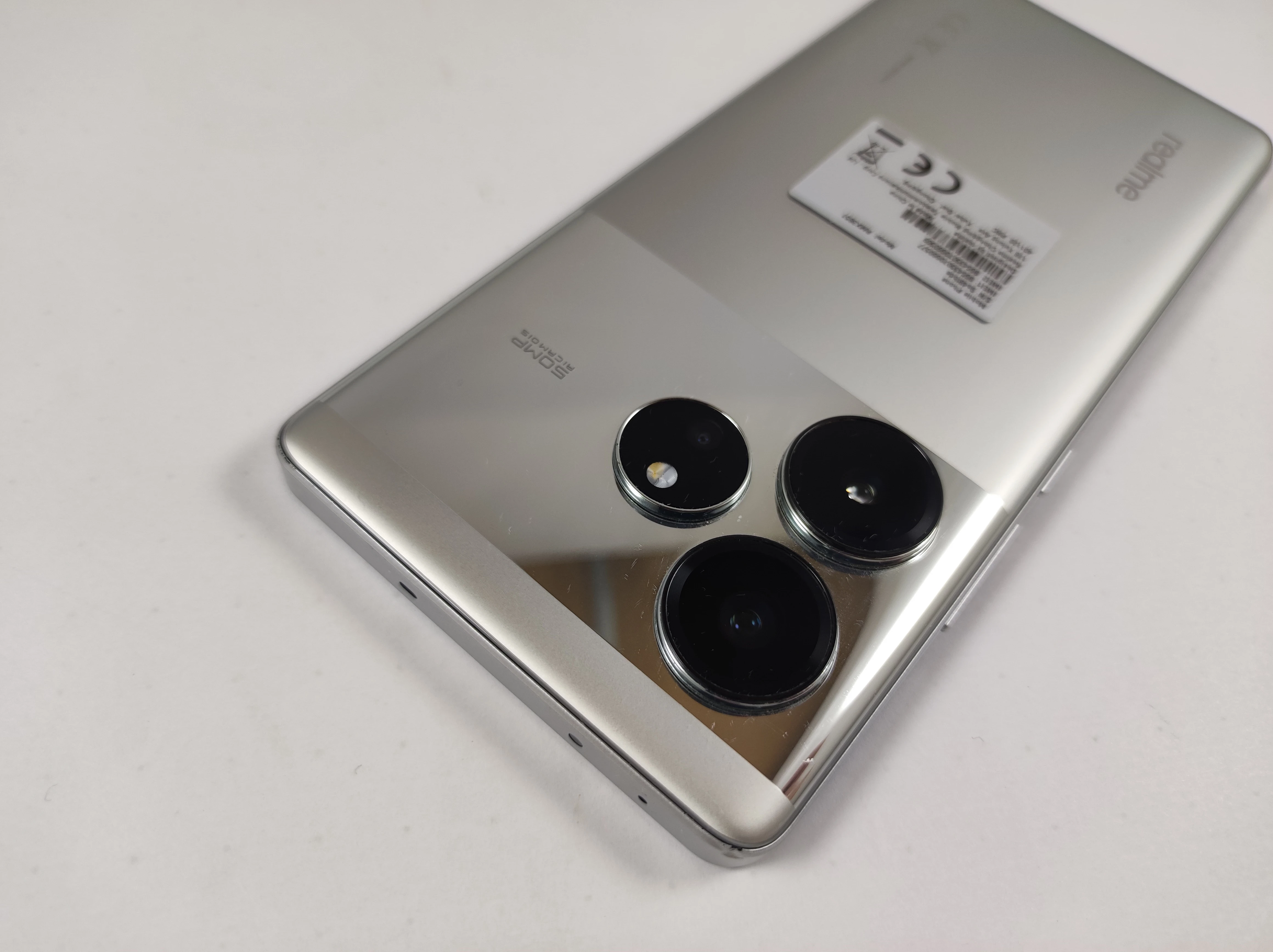 telefon-realme-gt6-256gb-pudelko-pamiec-ram-202865-214113