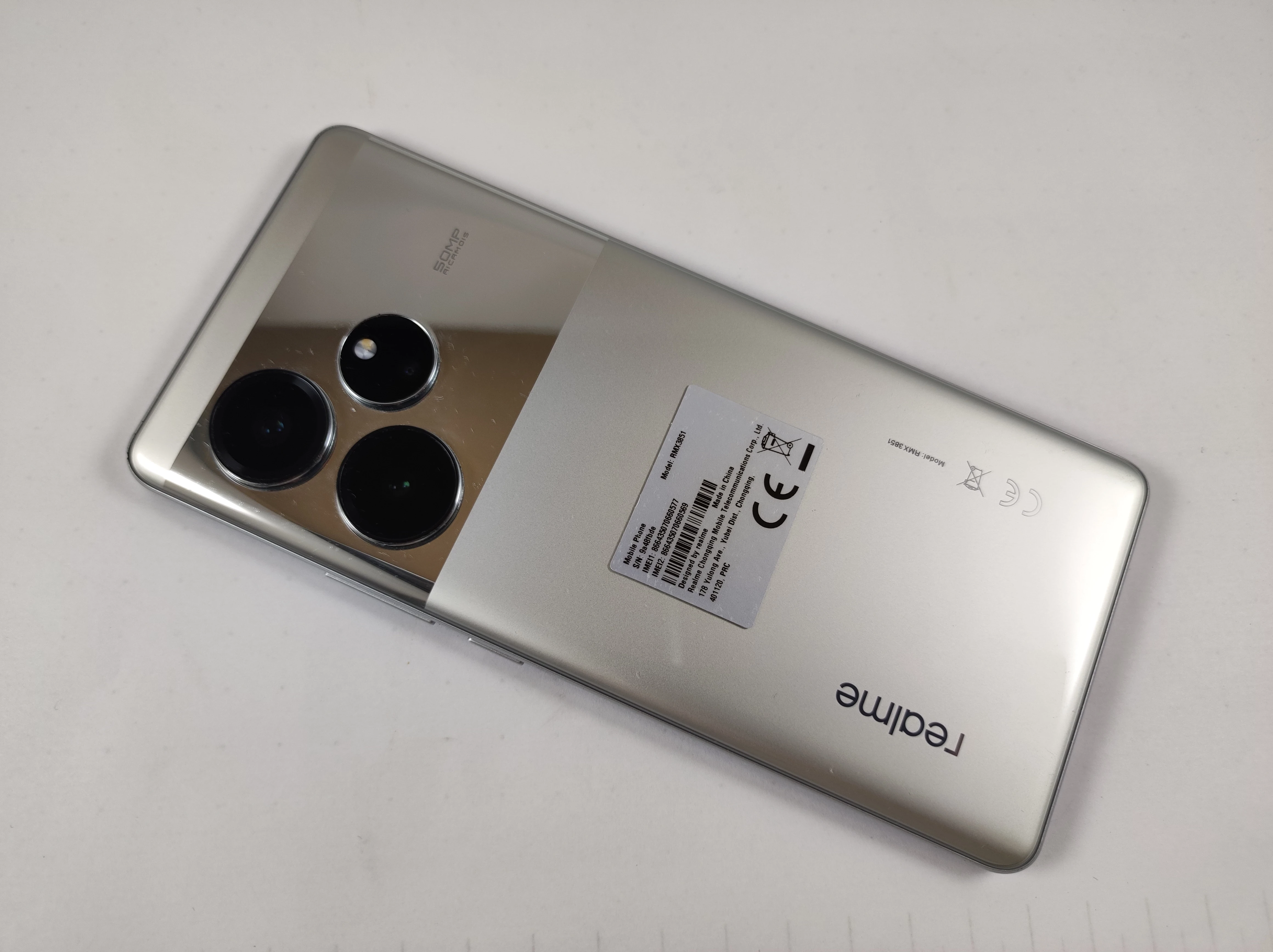 telefon-realme-gt6-256gb-pudelko-wbudowana-pamiec-202869-214185