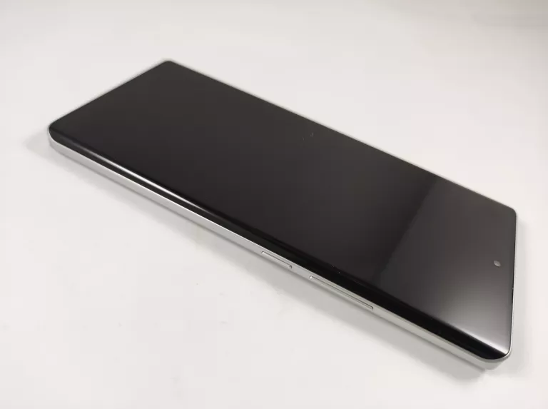 telefon-realme-gt6-256gb-pudelko-typ-202685-212929