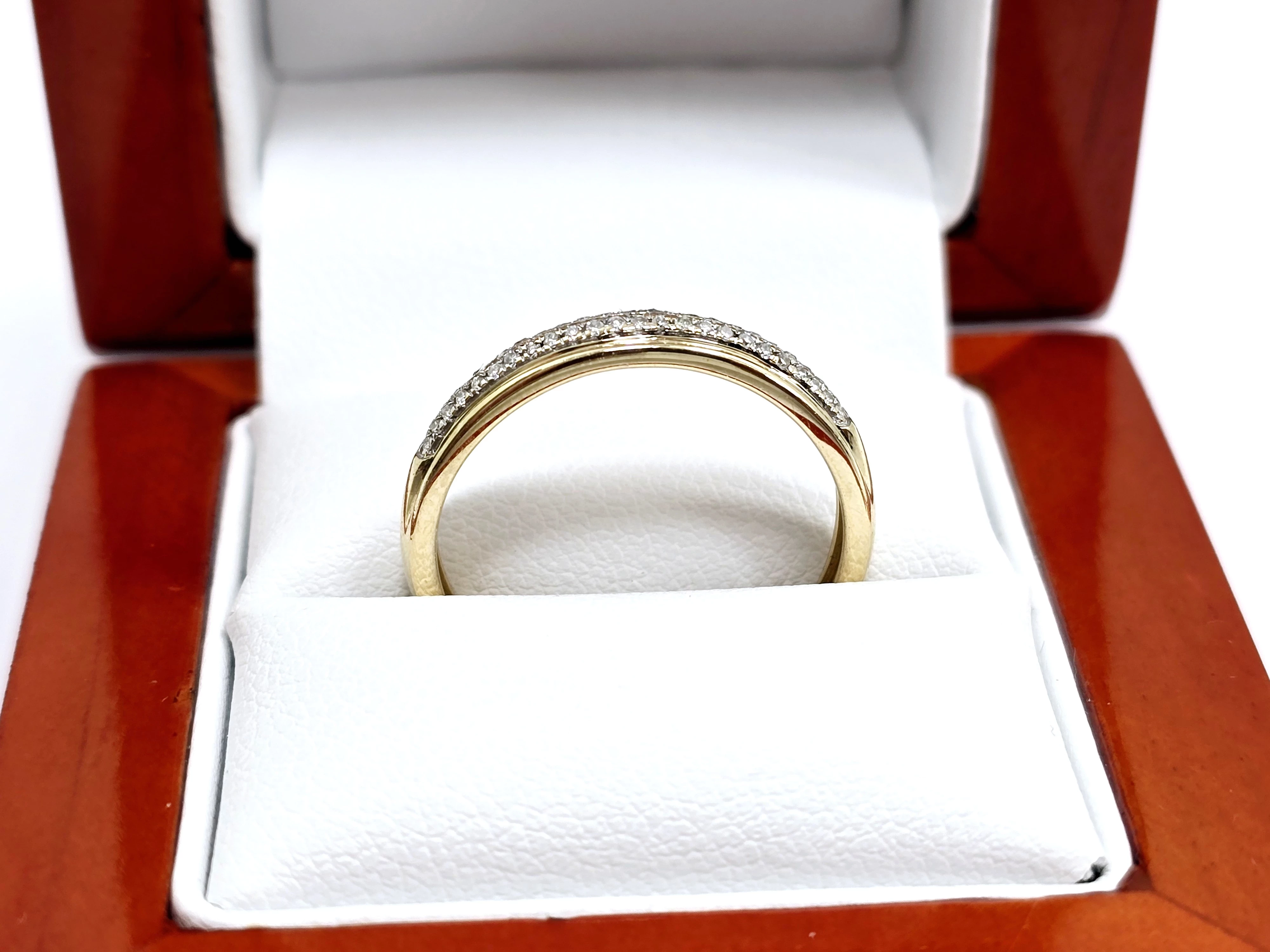 zloty-pierscionek-z-diamentami-014ct-pr585-r20-244g-waga-242