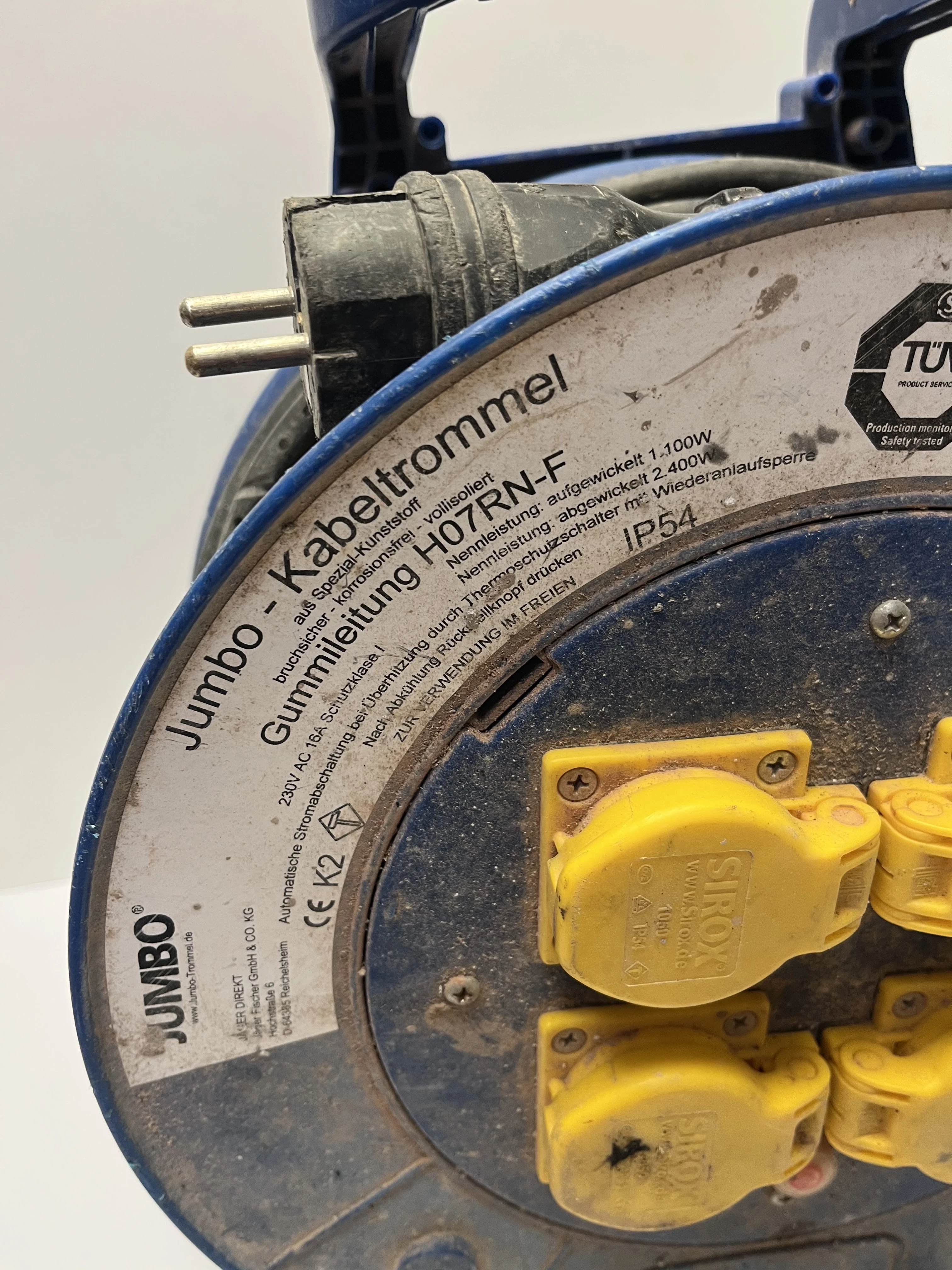 przedluzacz-bebnowy-jumbo-4-gniazda-40m-dlugosc-kabla-4000