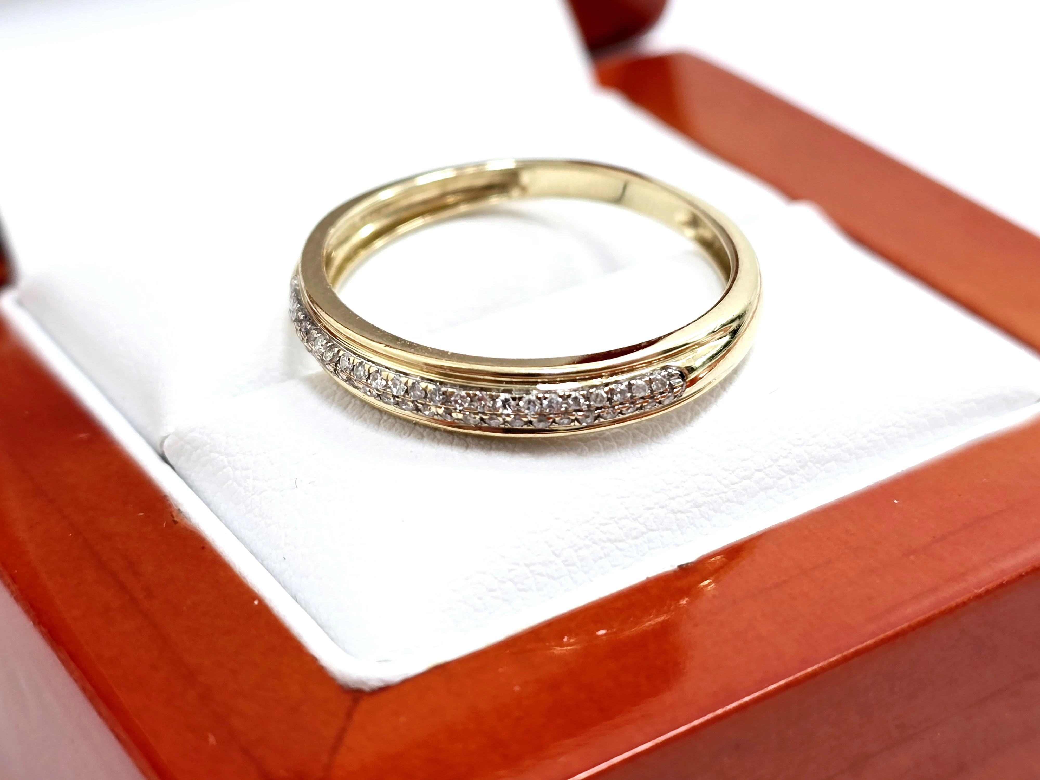 zloty-pierscionek-z-diamentami-014ct-pr585-r20-244g-marka-248811-958954