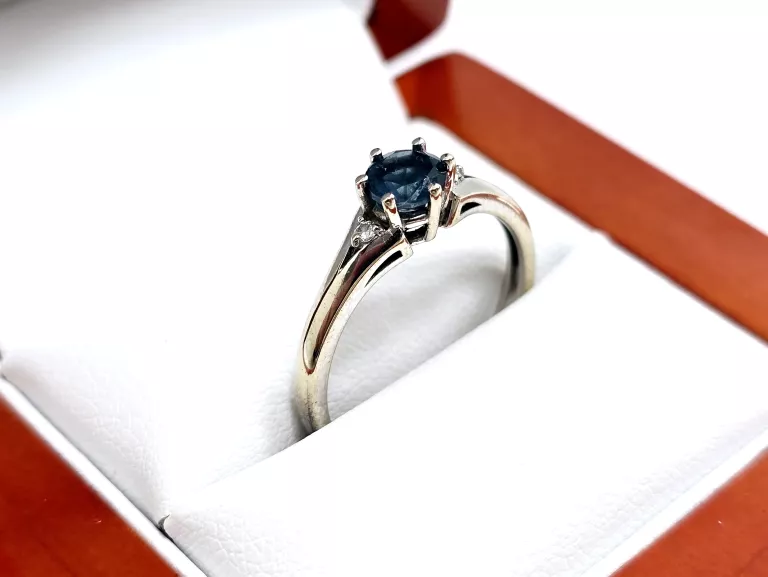 zloty-pierscionek-z-diamentami-ioraz-topazem-pr585-r16-239g-aleje-jerozolimskie-33-warszawa-boonum