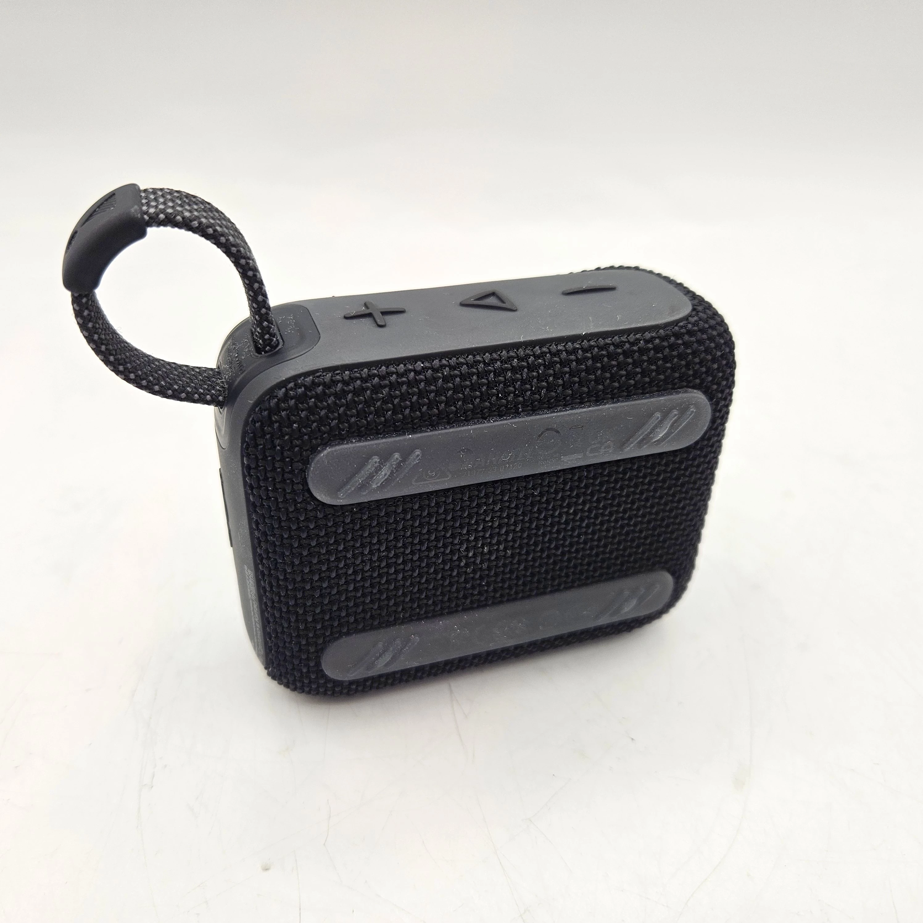 glosnik-jbl-go-4-moc-420