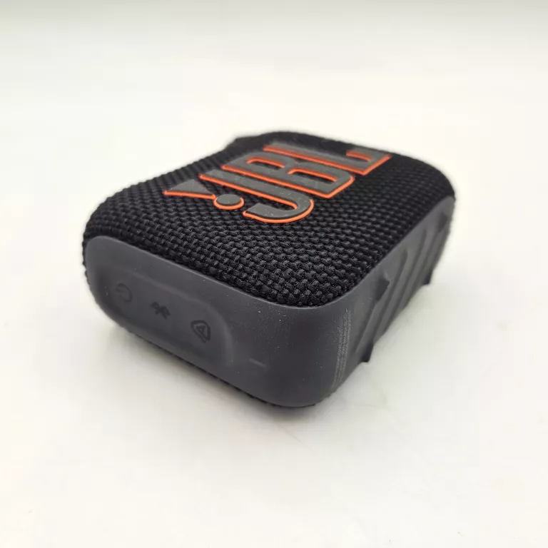 glosnik-jbl-go-4-stan-11323-2