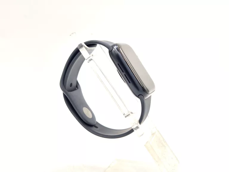 apple-watch-se-2nd-gen-gps-44mm-bat100-czarny-a2723-pasek-ml-model-249460-1791928