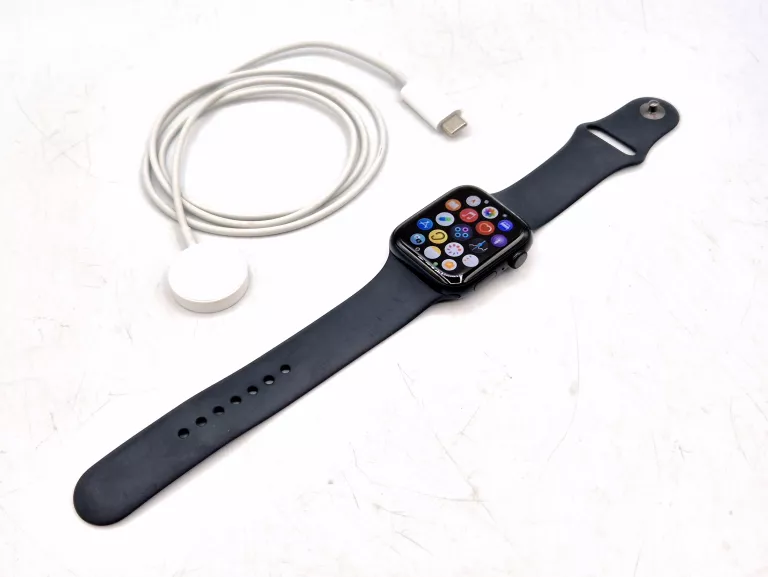 apple-watch-se-2nd-gen-gps-44mm-bat100-czarny-a2723-pasek-ml-wysokosc-koperty-4400