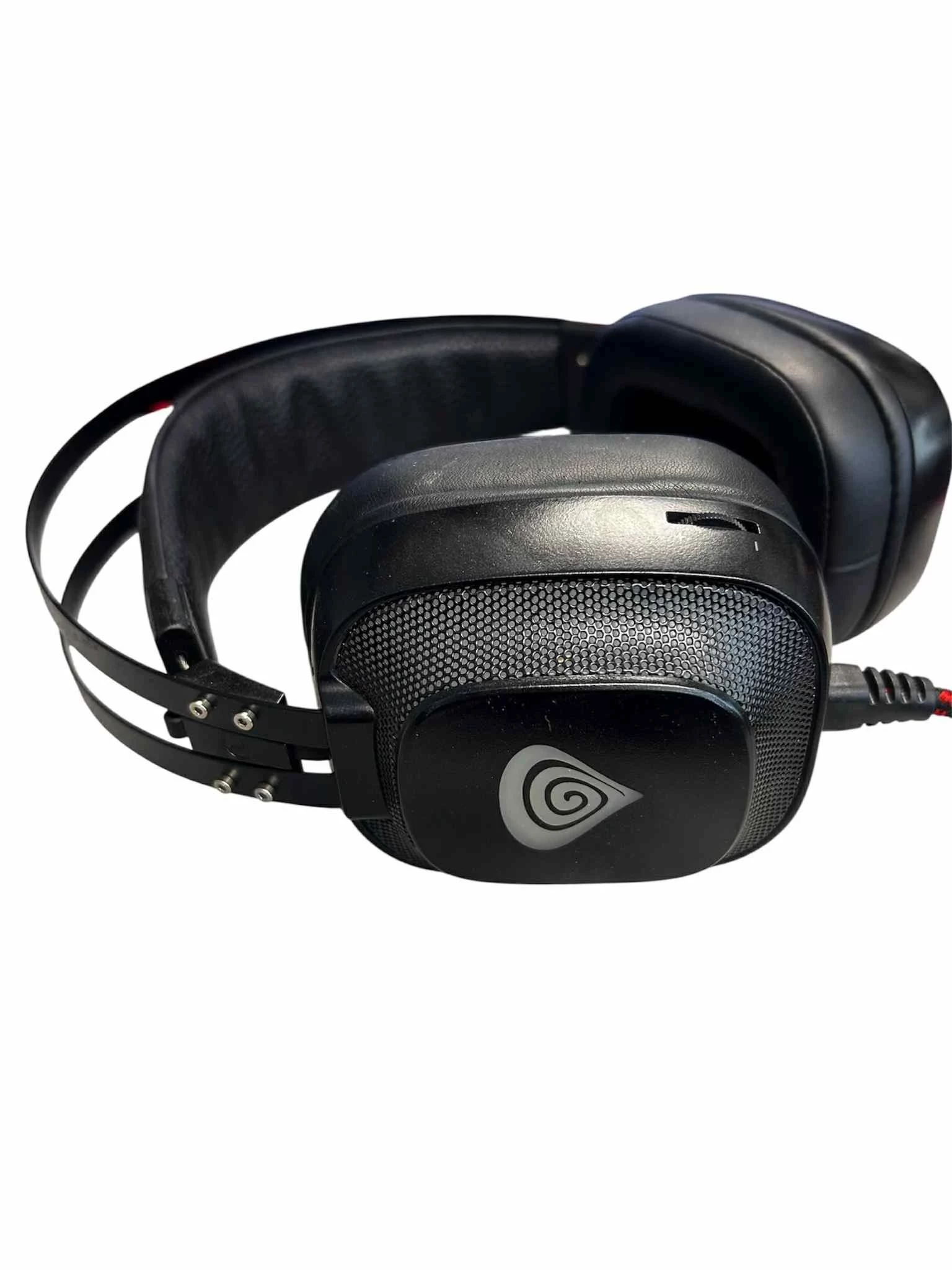 sluchawki-gamingowe-genesis-radon-720-kosciuszki-34-trzcianka