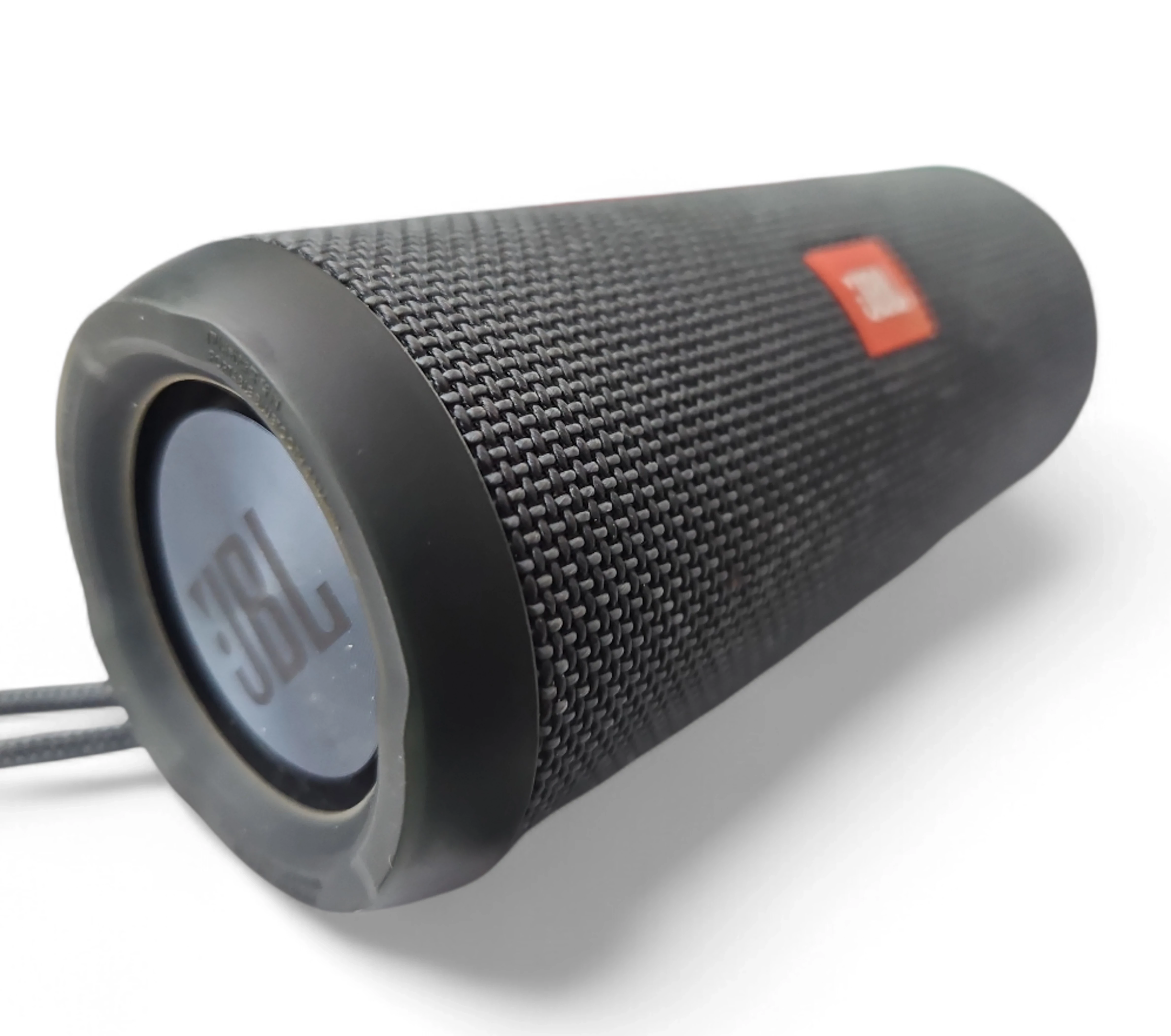 glosnik-bezprzewodowy-jbl-flip-essential-moc-2000