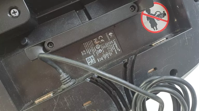 kierownica-logitech-g27-racing-wheel-pedaly-skrzynia-biegow-stan-11323-2