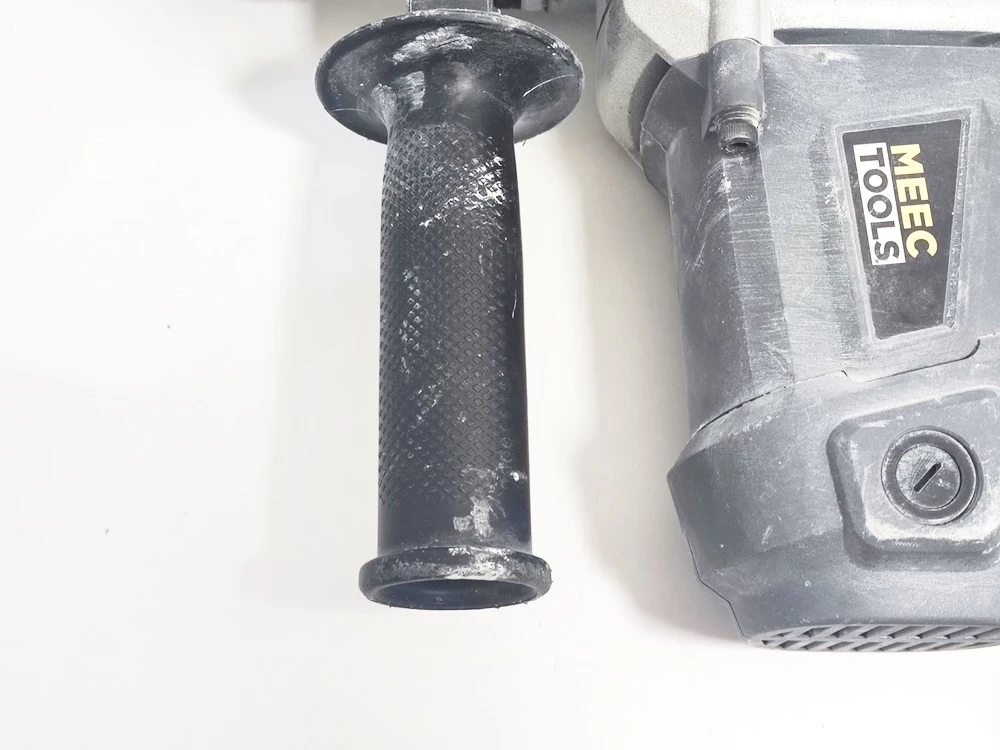 mlotowiertarka-meec-tools-015879-energia-udaru-400