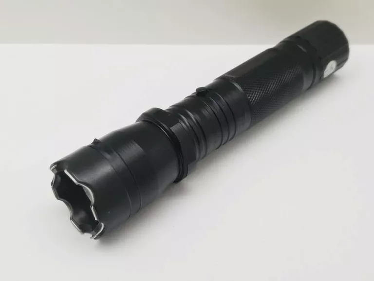 paralizator-akumulatorowy-z-latarka-led-grabiszynska-30-wroclaw