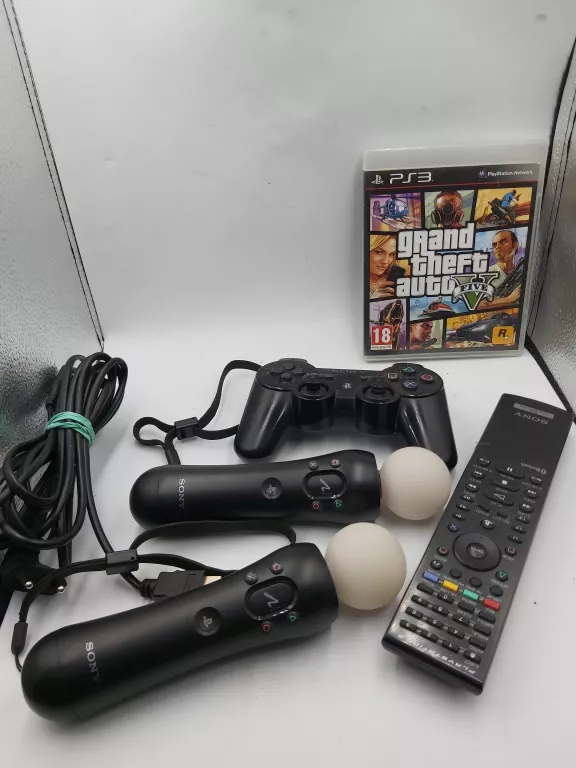 konsola-playstation-3-cech-2004b-pad-pady-ps-move-gra-ean-gtin-711719123354