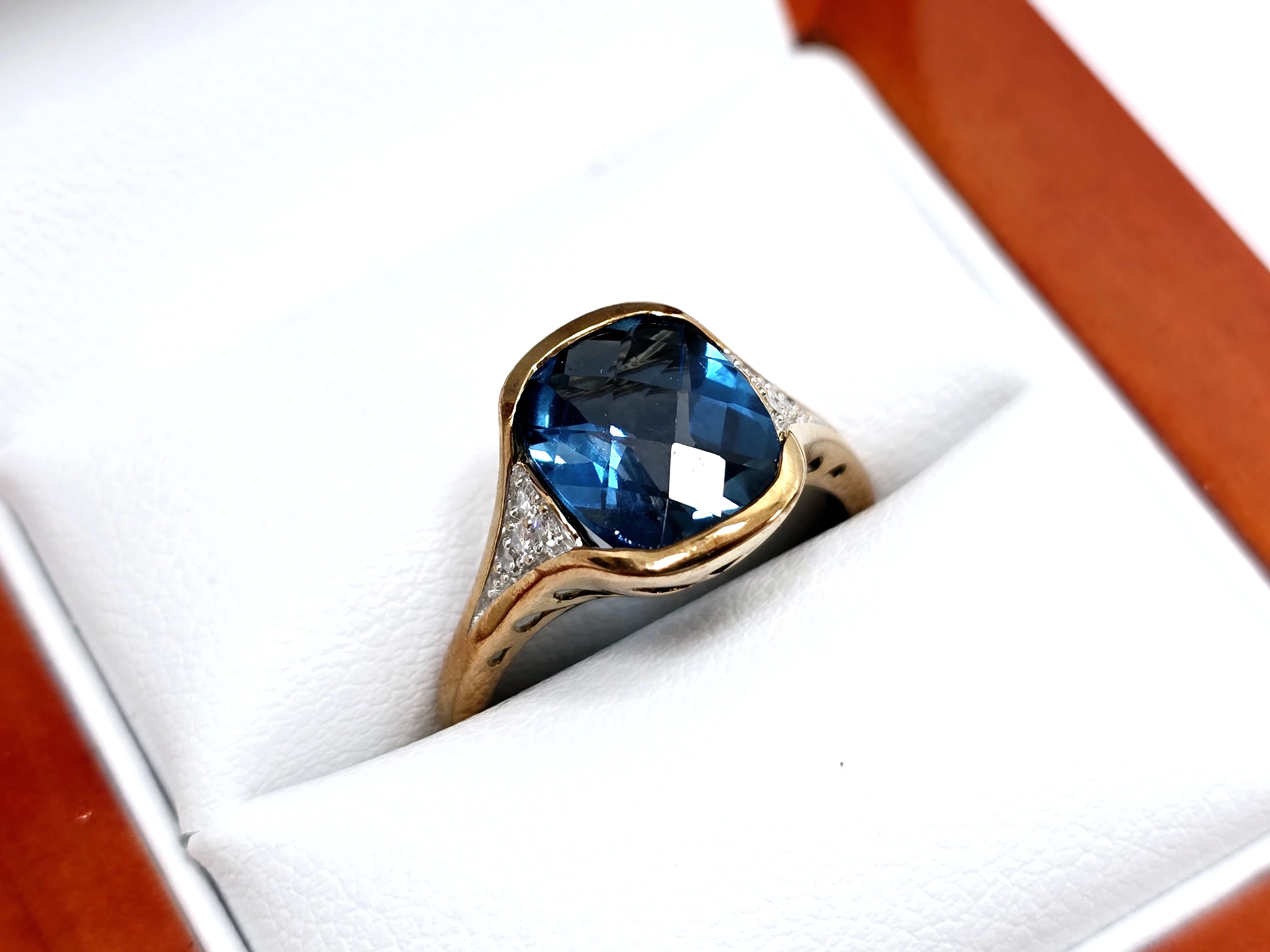 zloty-pierscionek-z-diamentami-oraz-topazem-pr333-r11-marka-248811-958954