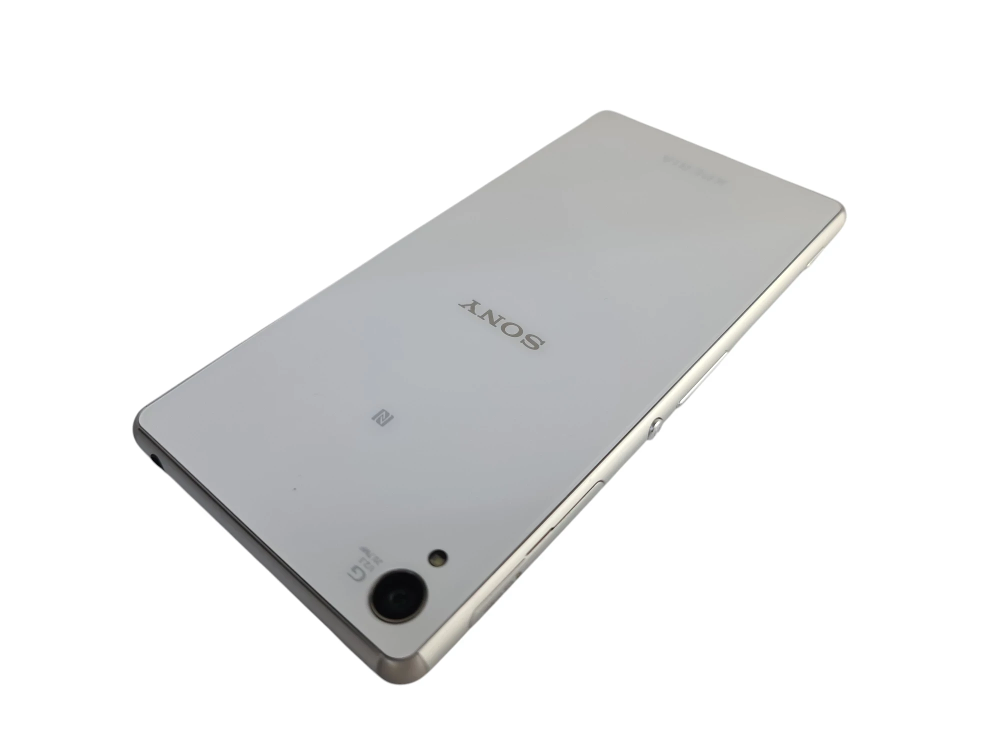 sony-xperia-z3-d6603-3-gb-16-gb-opis-ean-gtin-7311271499947