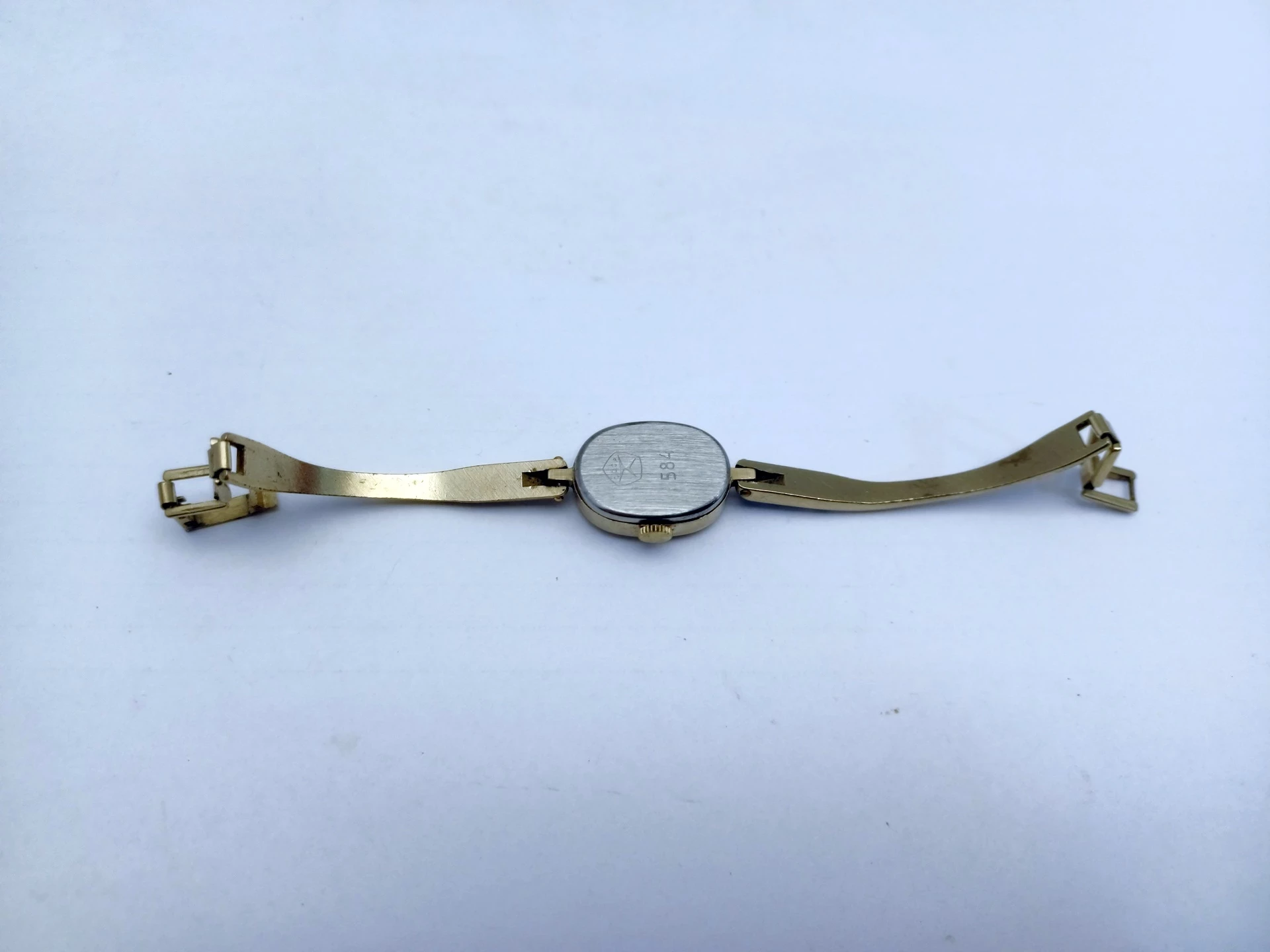 zegarek-nakrecany-lucz-584-ean-gtin-4810697108578