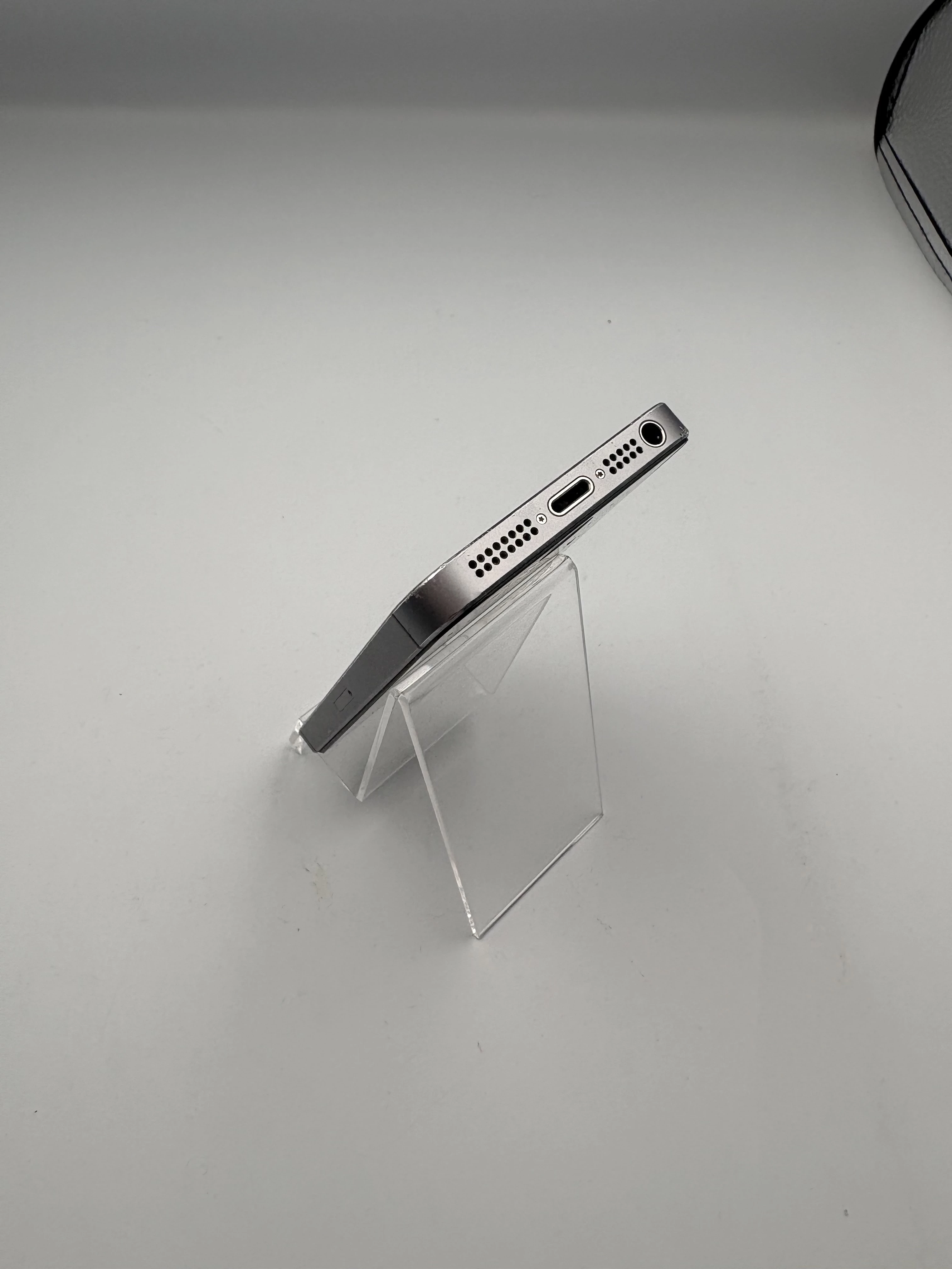 telefon-smartfon-apple-iphone-5s-1-gb-16-gb-4g-lte-szary-pamiec-ram-202865-214137